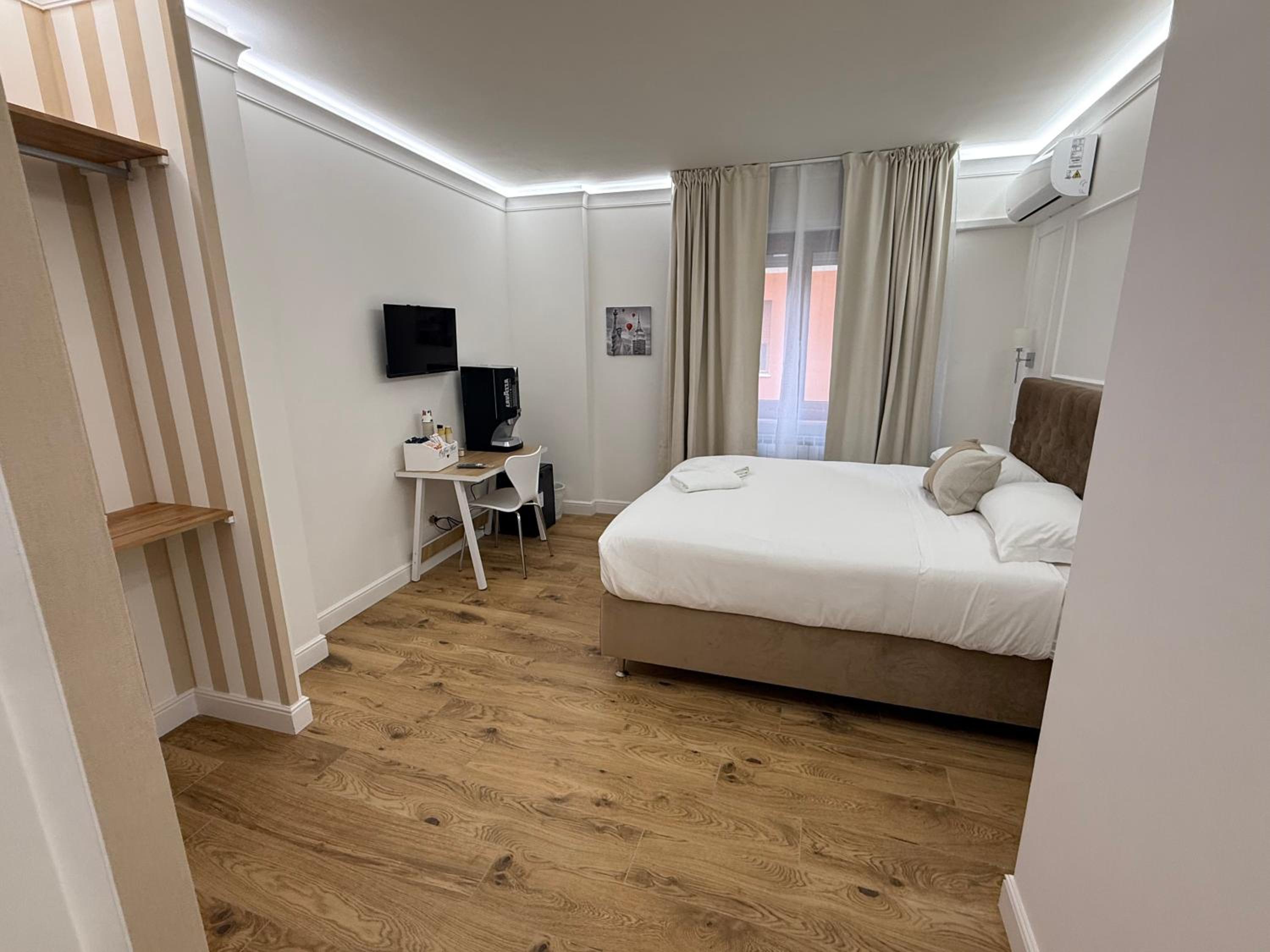 Emy Suites