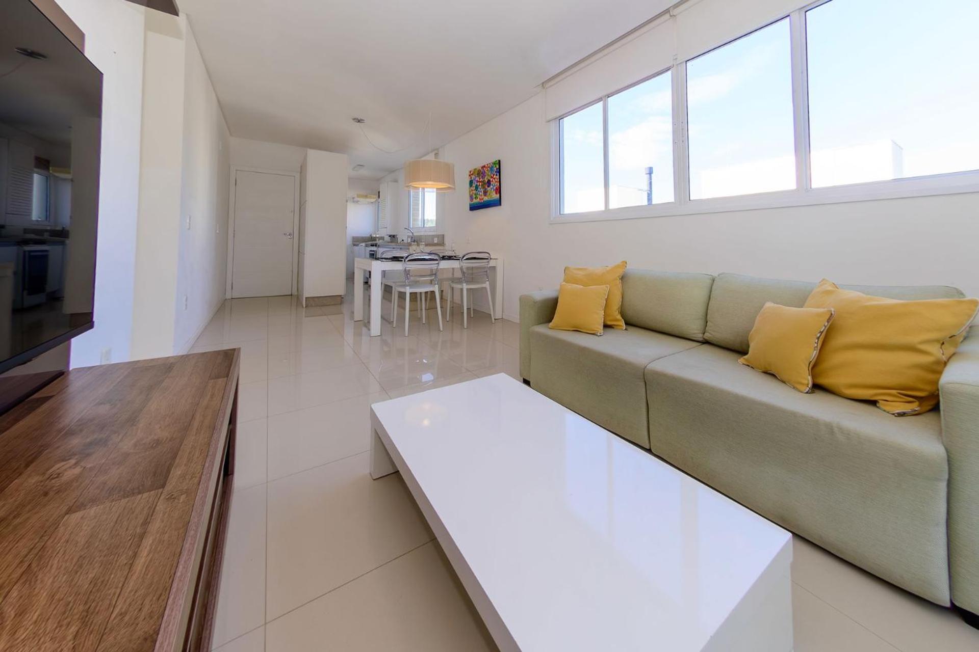 Apê decorado em Jurerê, perto da praia VJ8376