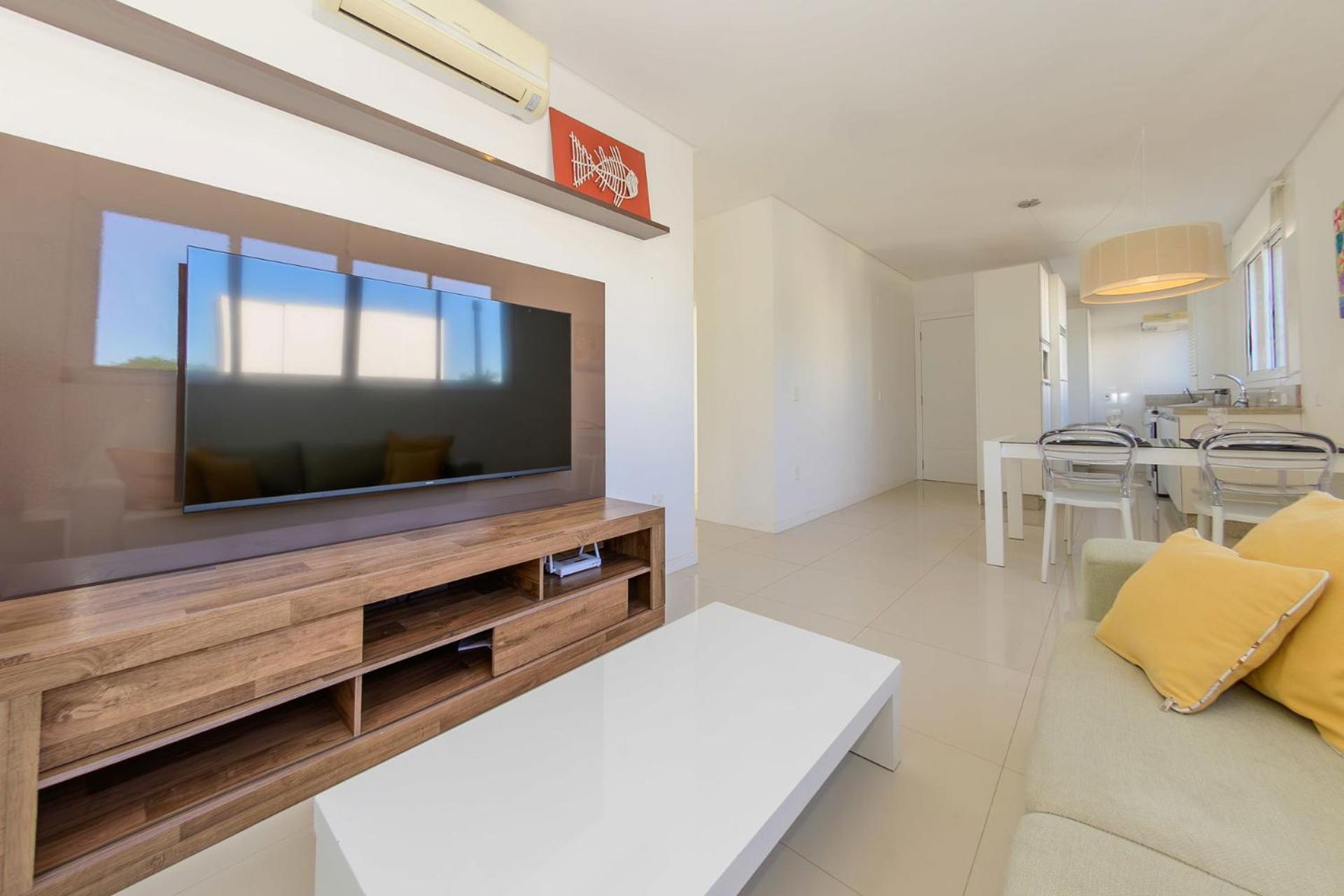 Apê decorado em Jurerê, perto da praia VJ8376