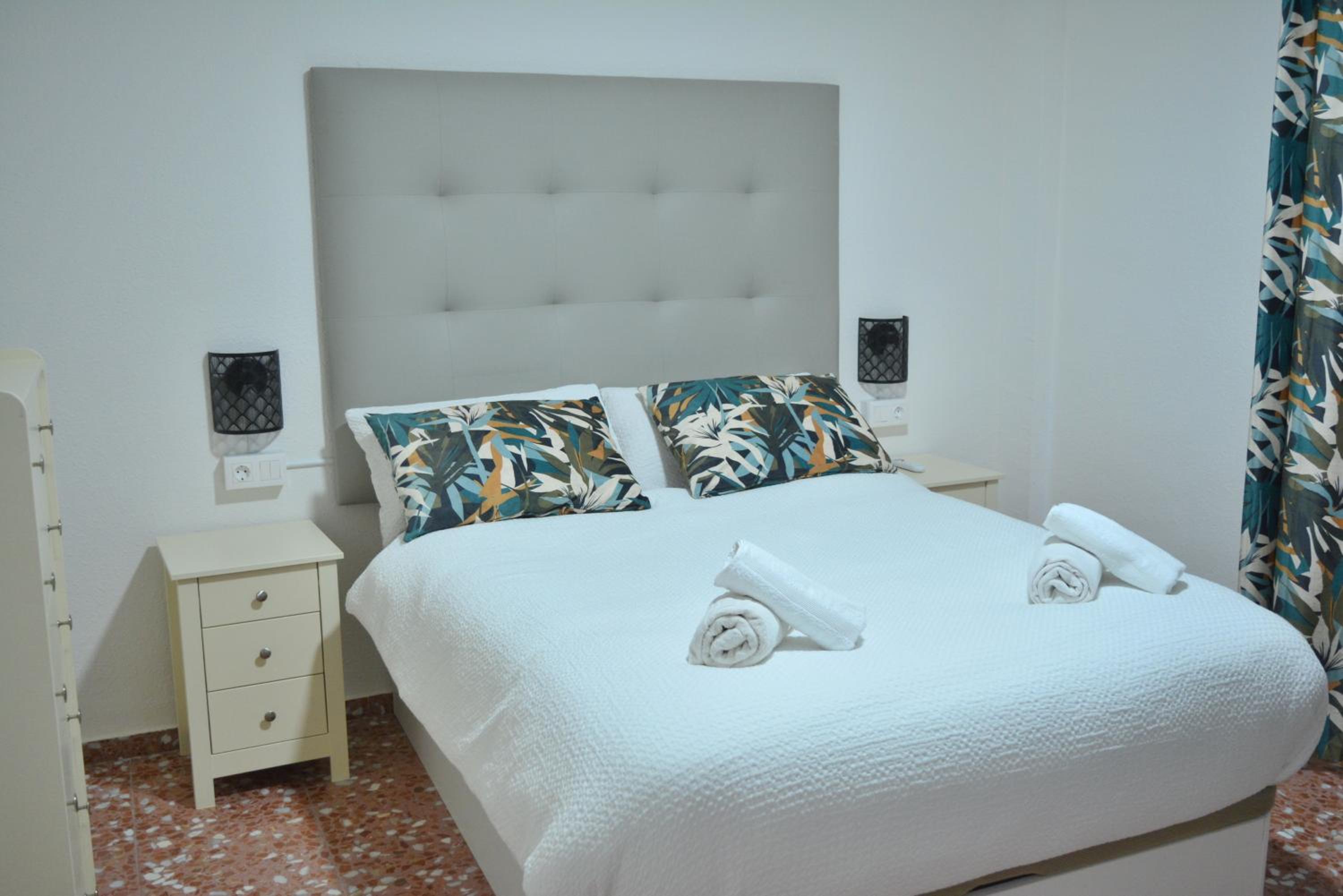 Amparo Home Family Stay near ADDA, Plaza de Toros & General Hospital