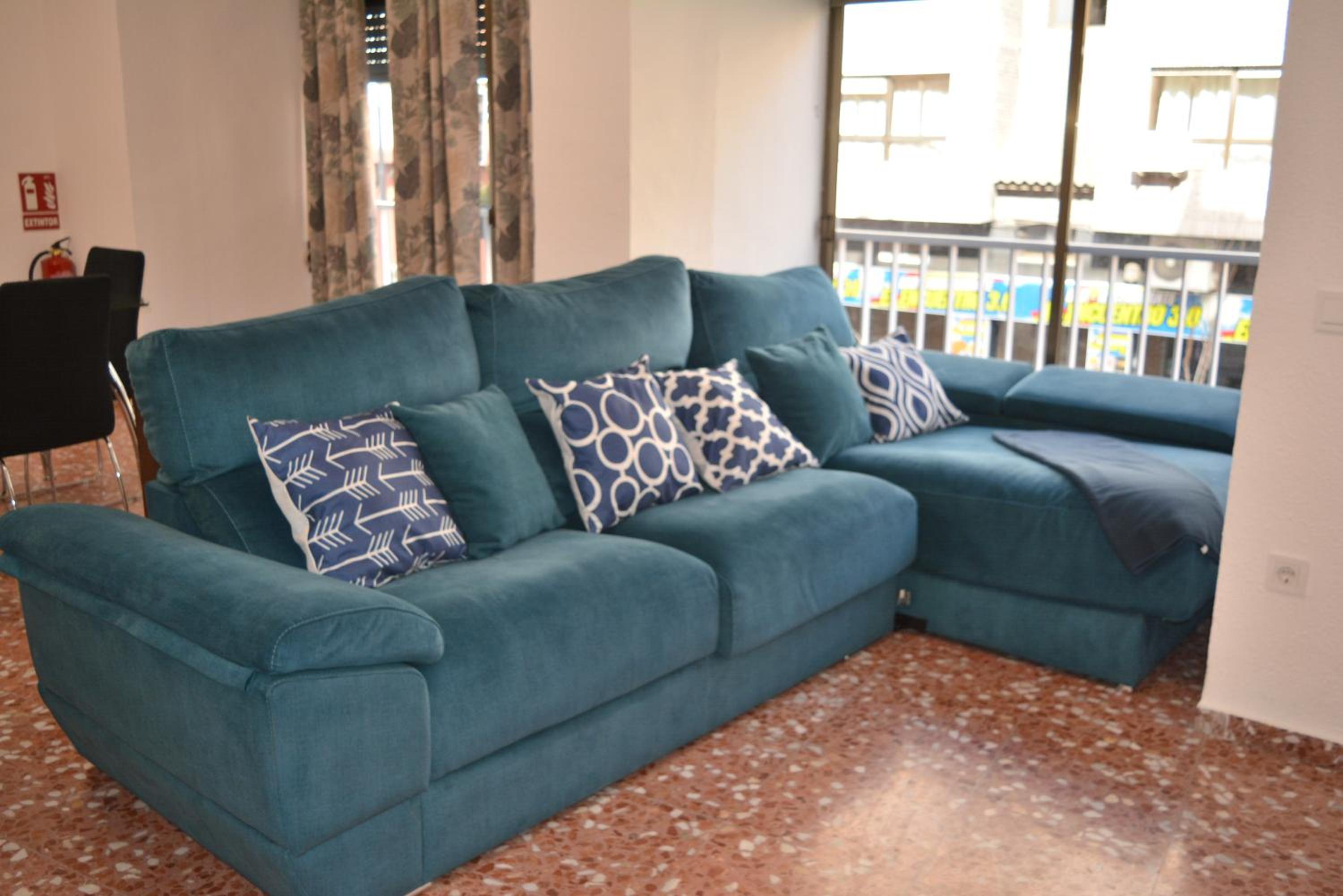 Amparo Home Family Stay near ADDA, Plaza de Toros & General Hospital