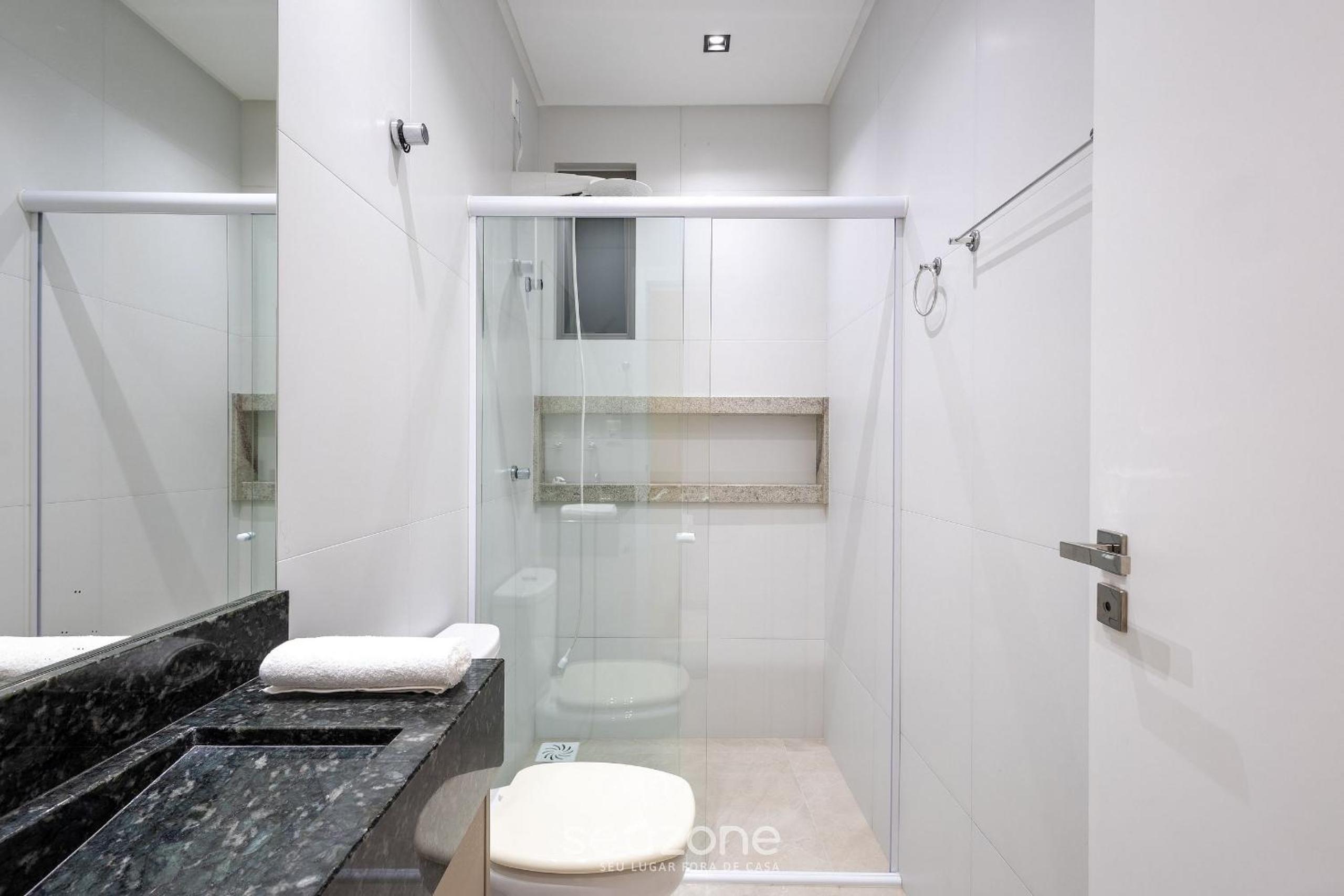 Your exclusive stay with pool and jacuzzi just 500 meters from the beach - ELF