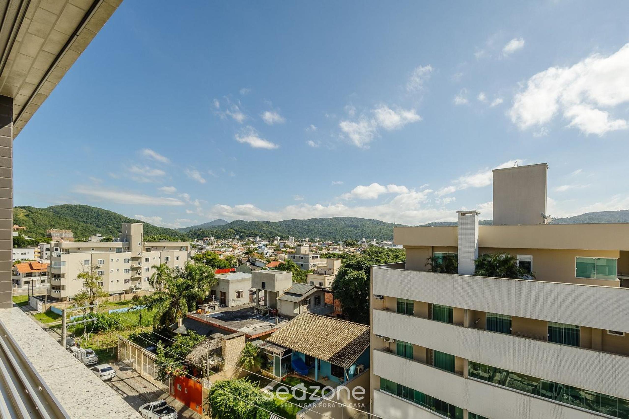 Your exclusive stay with pool and jacuzzi just 500 meters from the beach - ELF