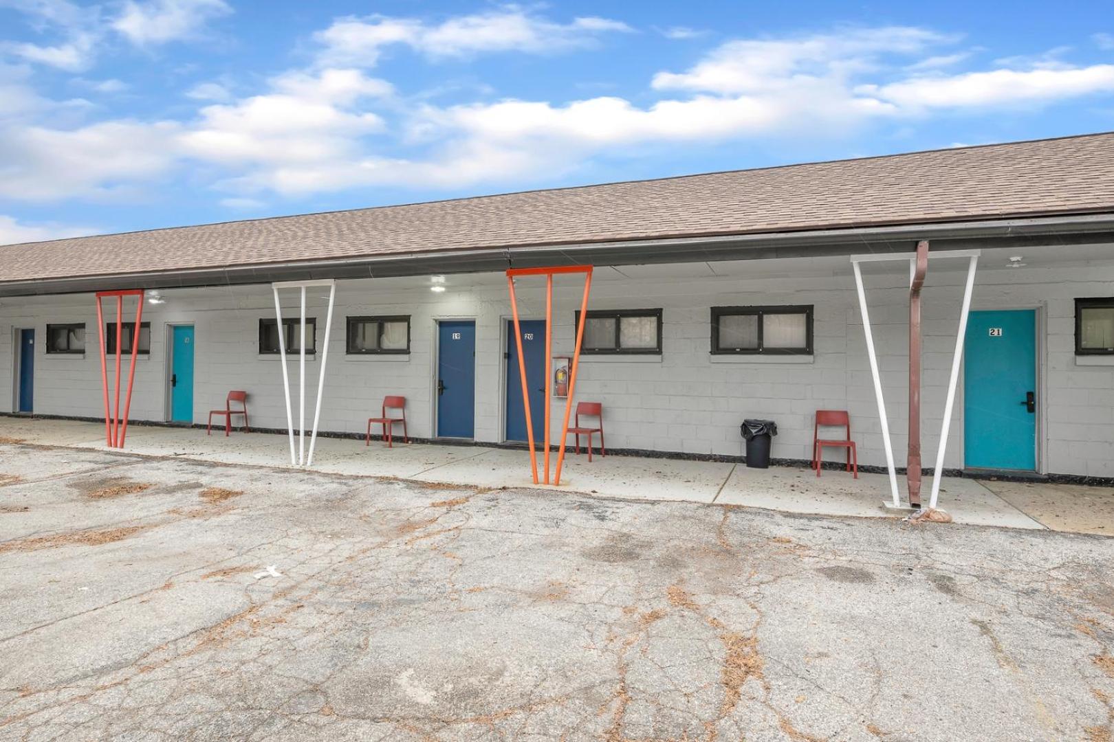Private Stay for 2 • Near Food Fun Spots
