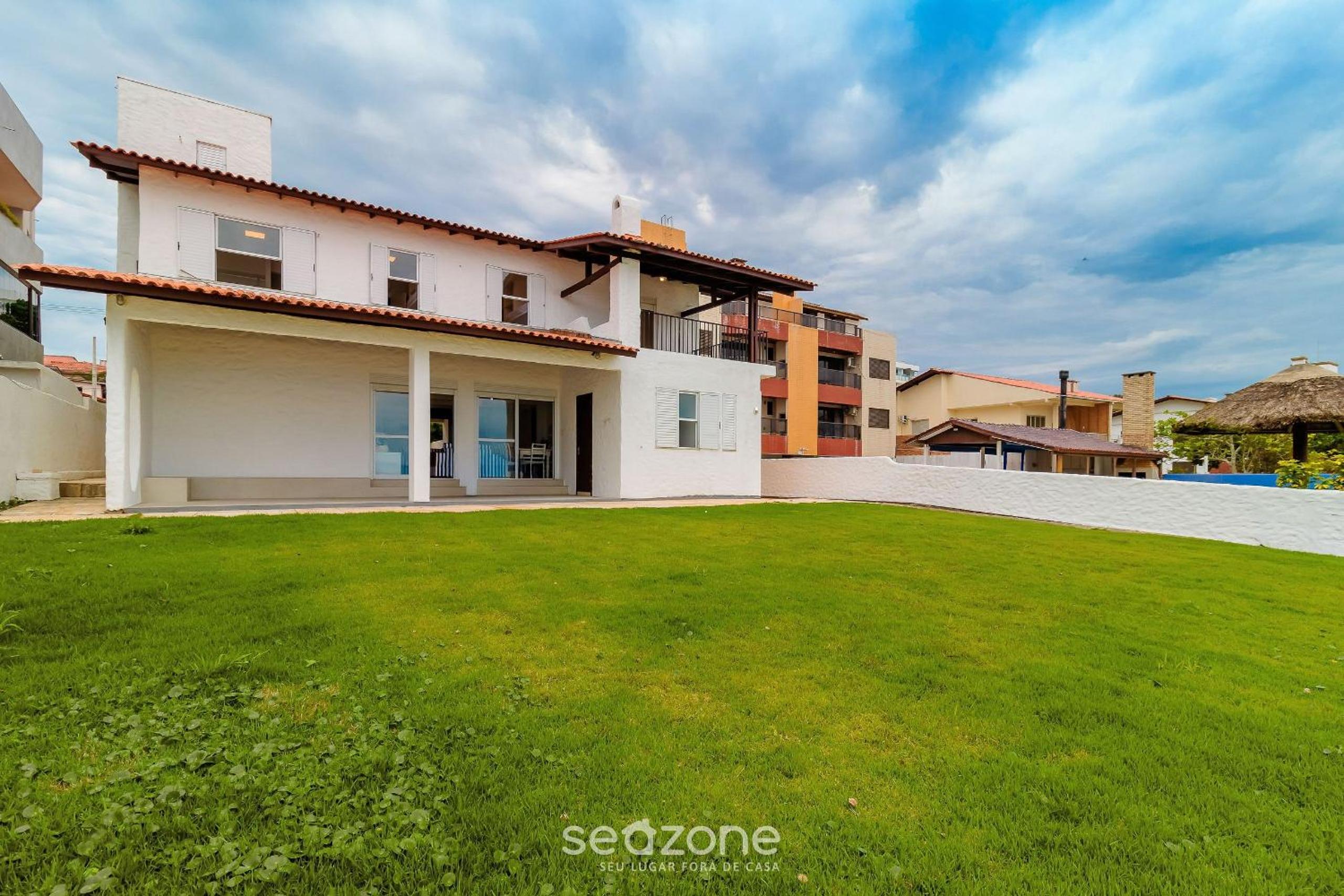 Beachfront duplex house in Floripa | DJB2064