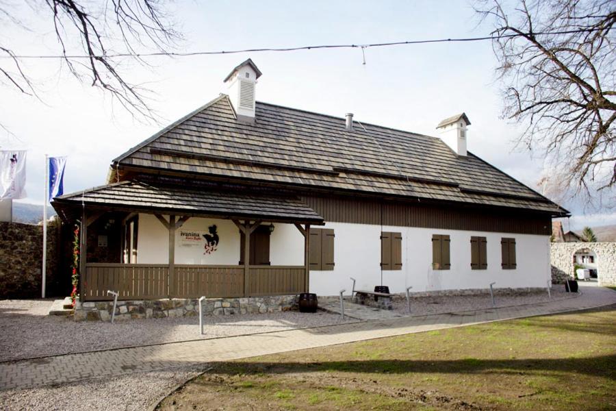 Photo 43