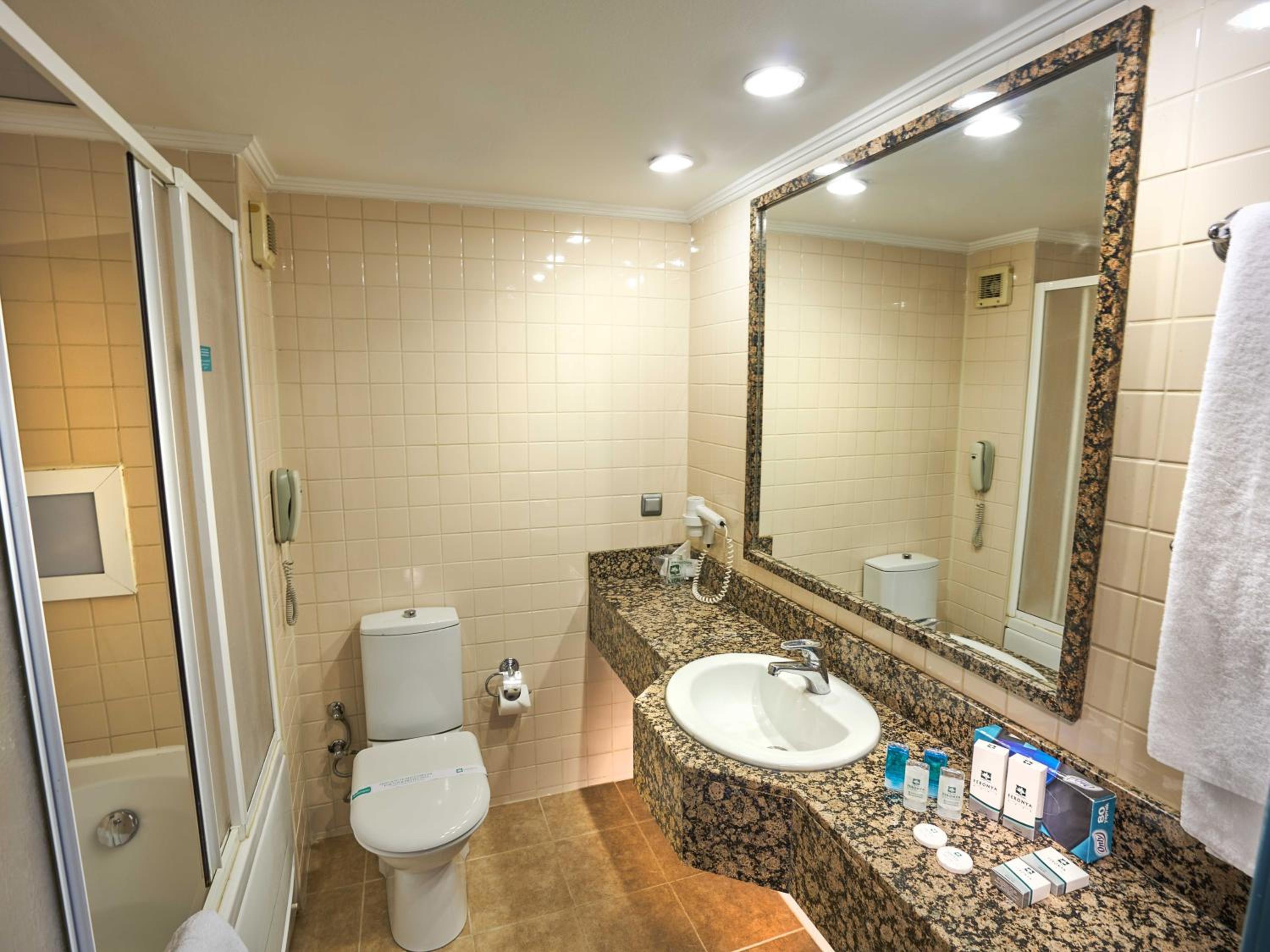 Feronya Otel - Image 25