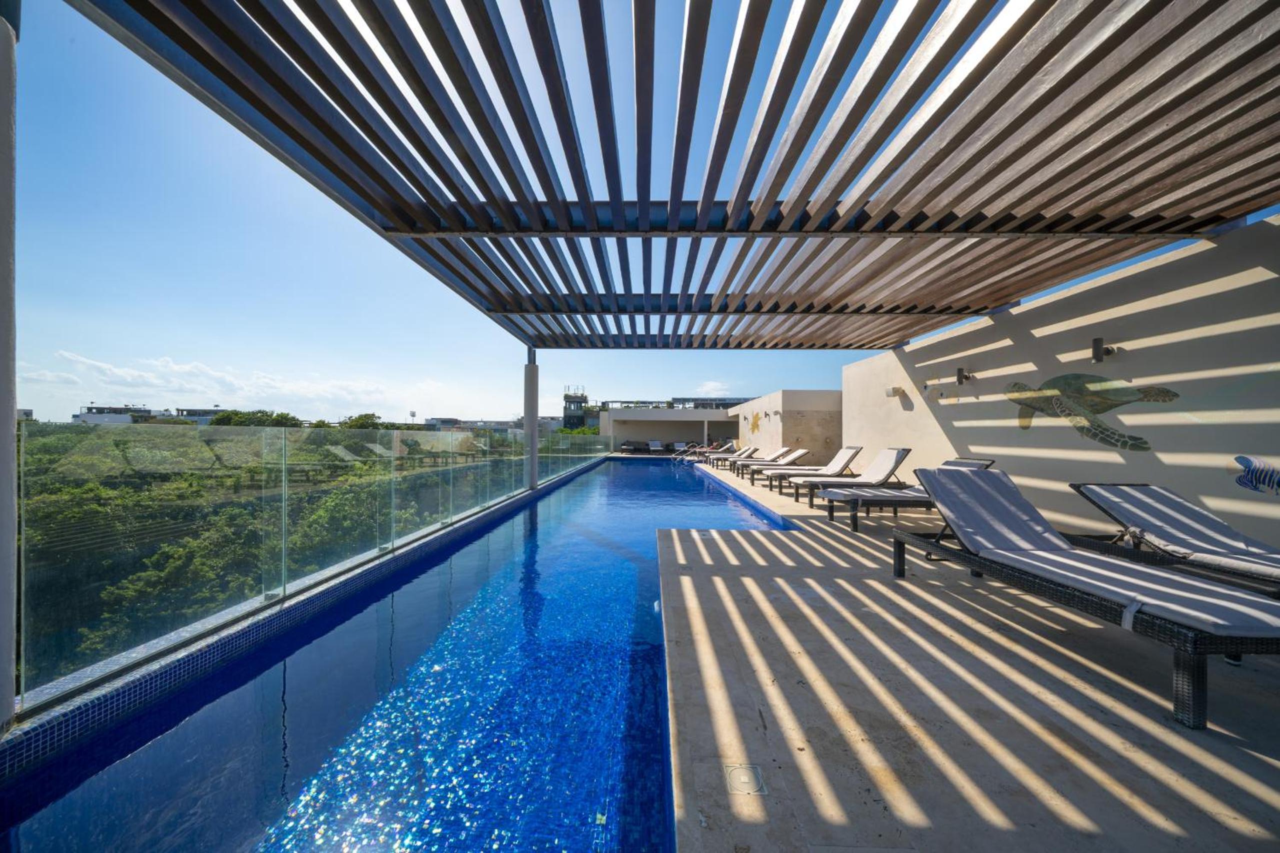 2 BR Condo with Rooftop Pool - Terrazas Condos