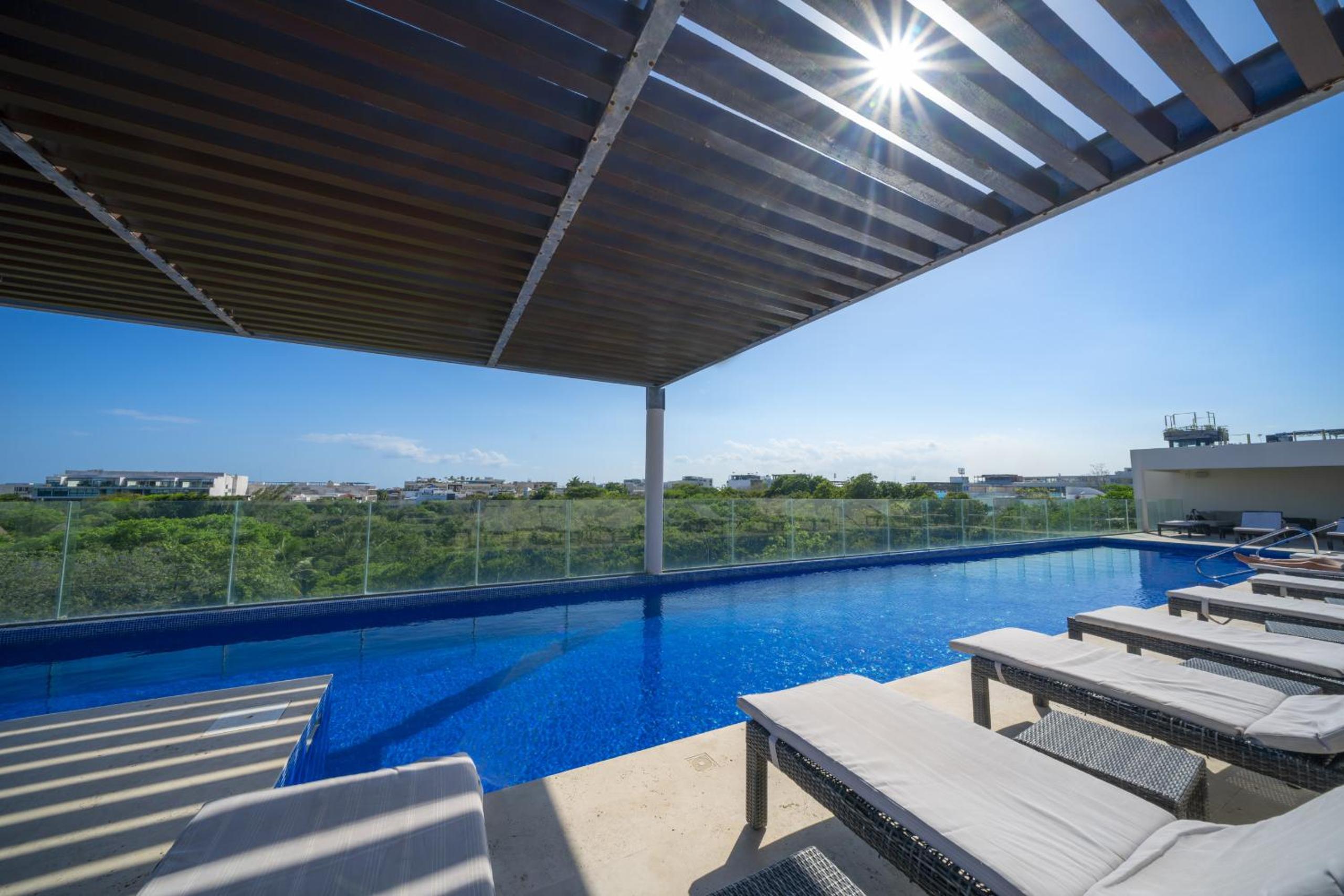2 BR Condo with Rooftop Pool - Terrazas Condos