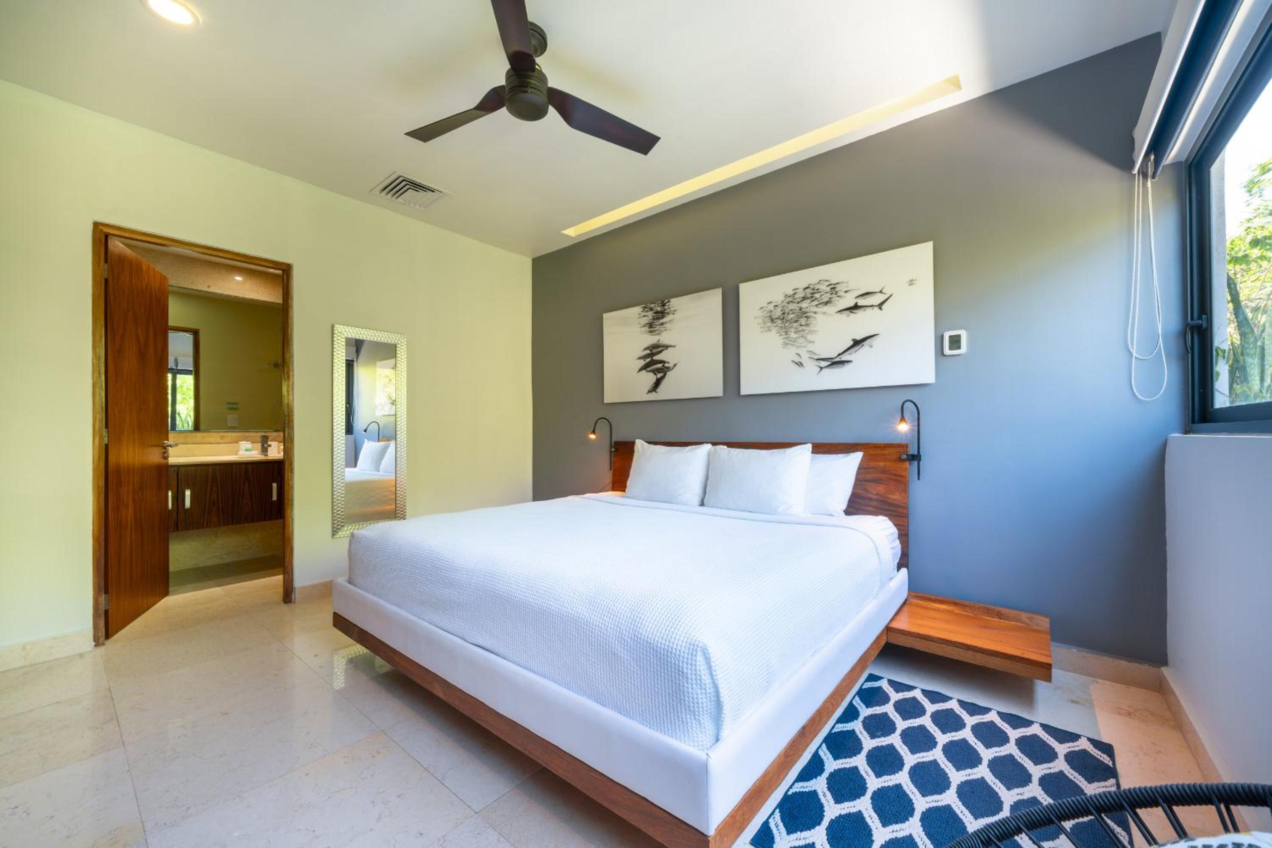 2 BR Condo with Rooftop Pool - Terrazas Condos
