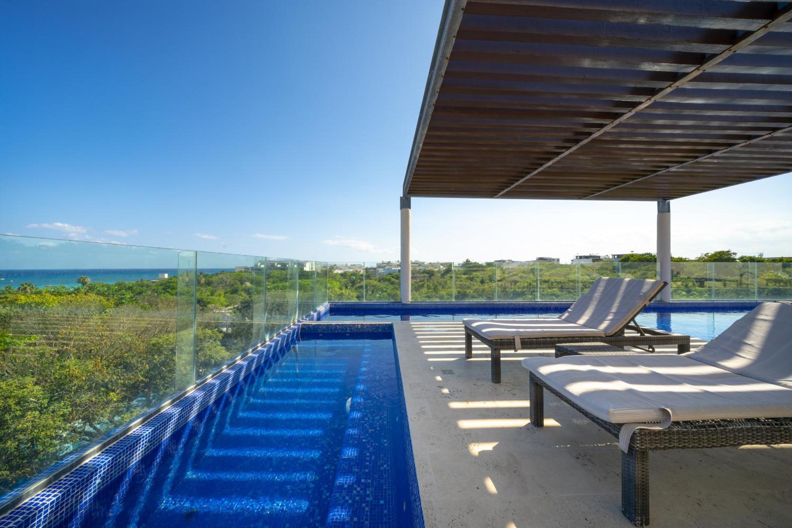2 BR Condo with Rooftop Pool - Terrazas Condos