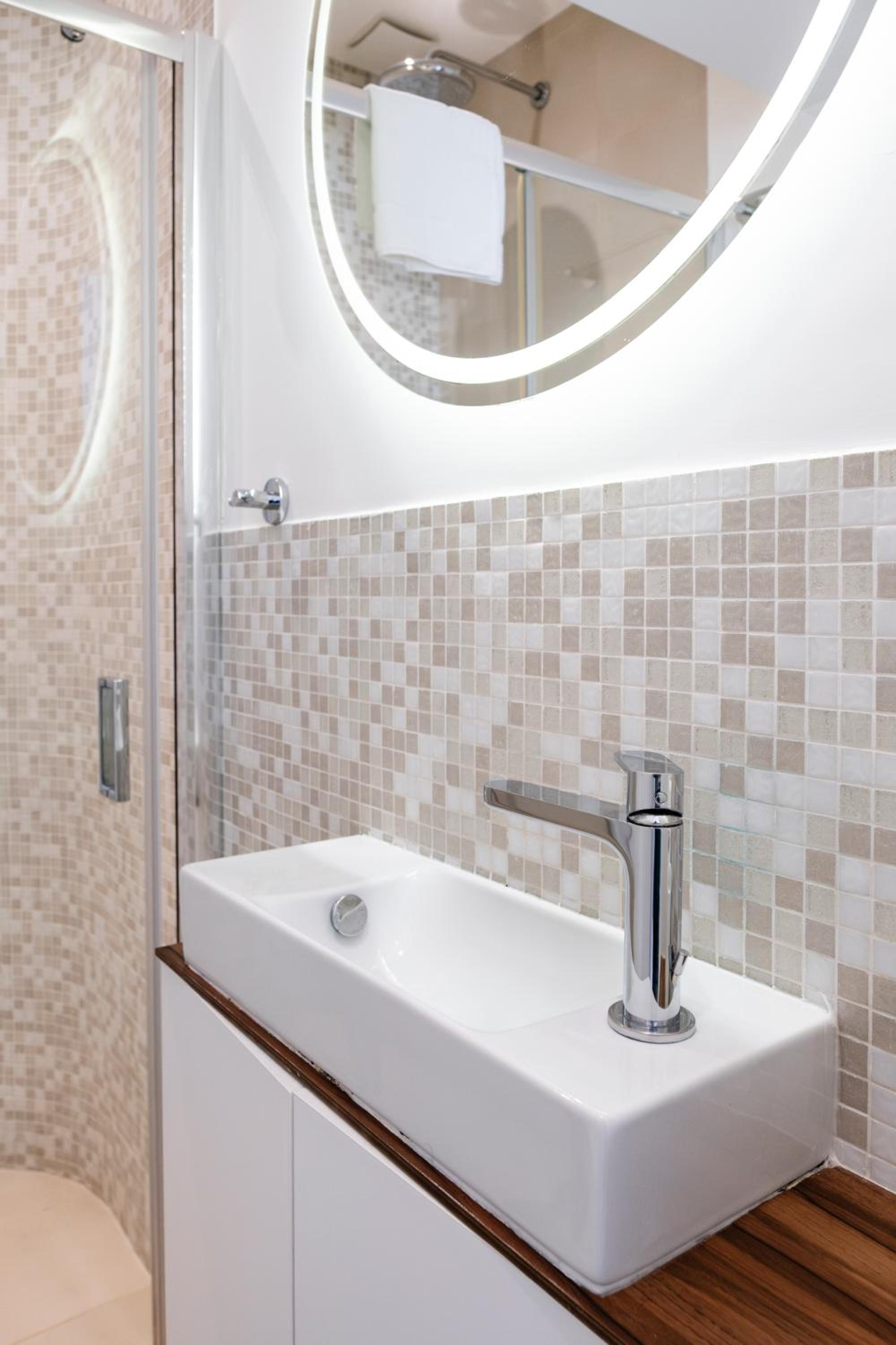 Stunning 1BR, 2BATH Apartment in the Heart of Rome 6C