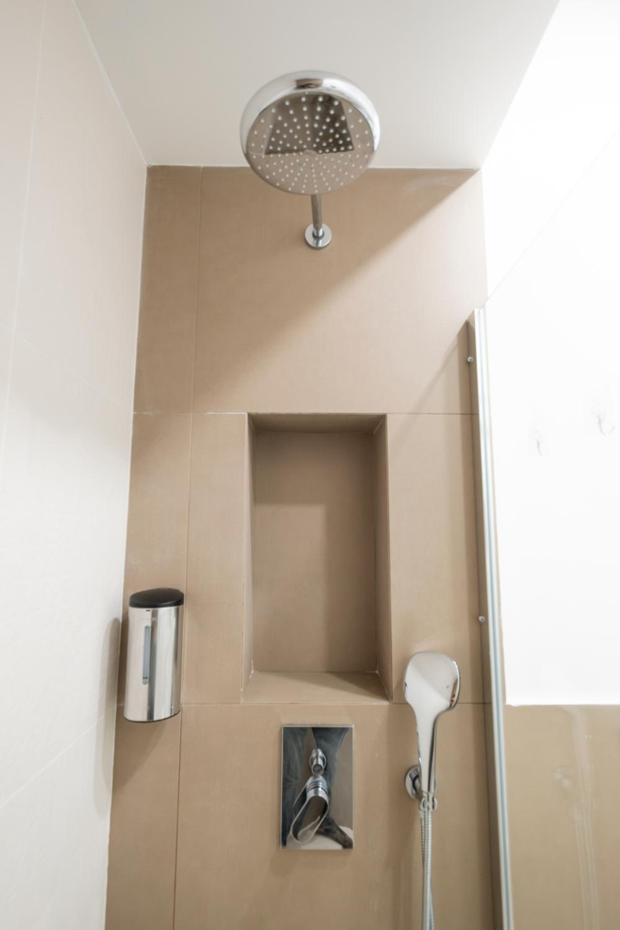 Stunning 1BR, 2BATH Apartment in the Heart of Rome 6C