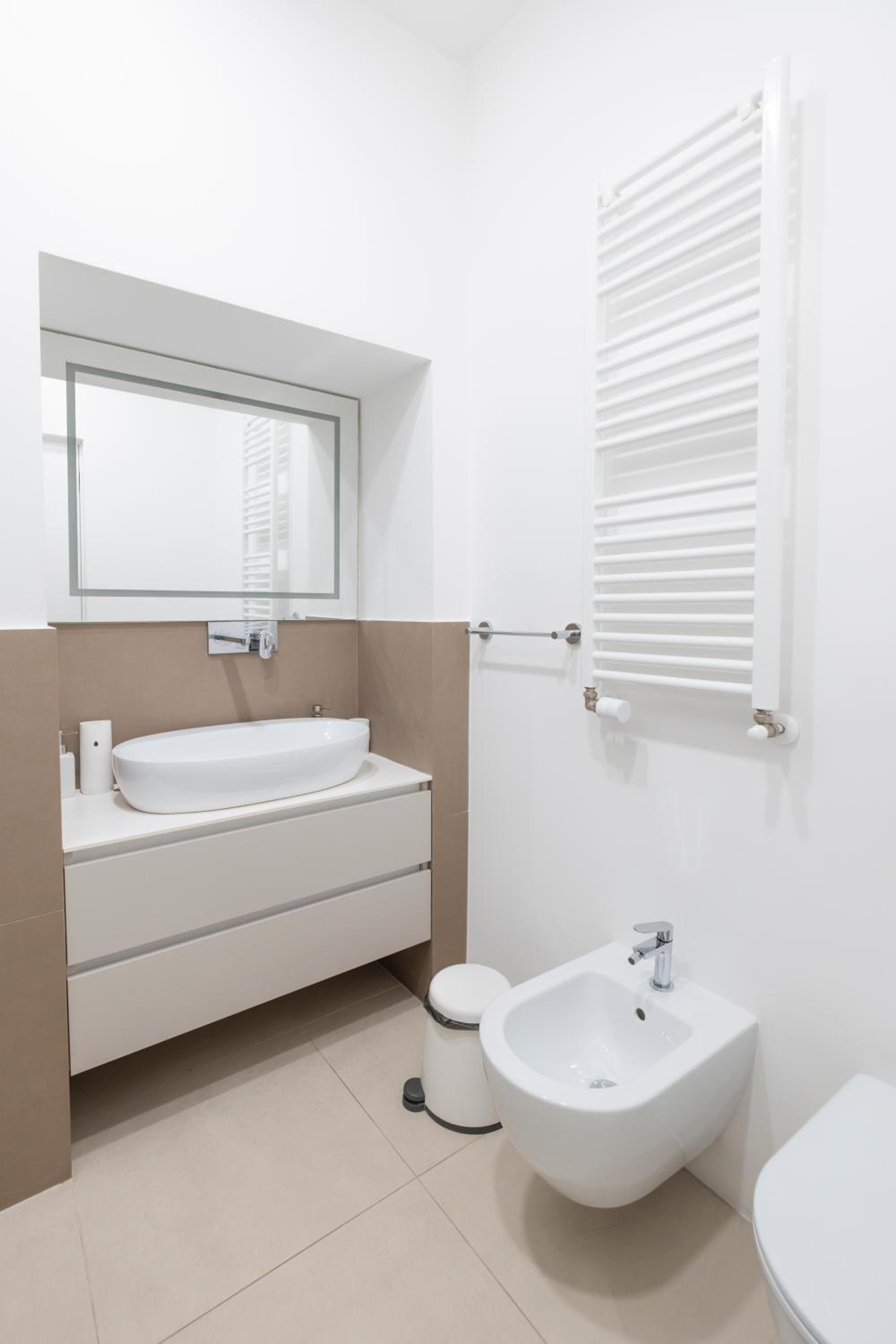 Stunning 1BR, 2BATH Apartment in the Heart of Rome 6C