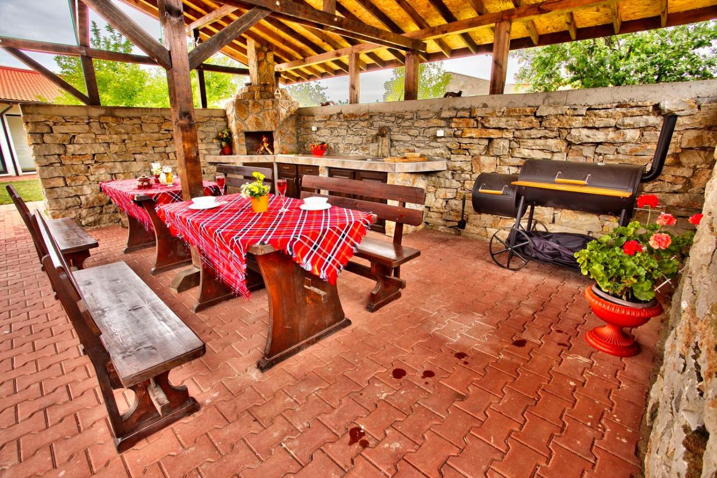 Holiday Homes Chudna