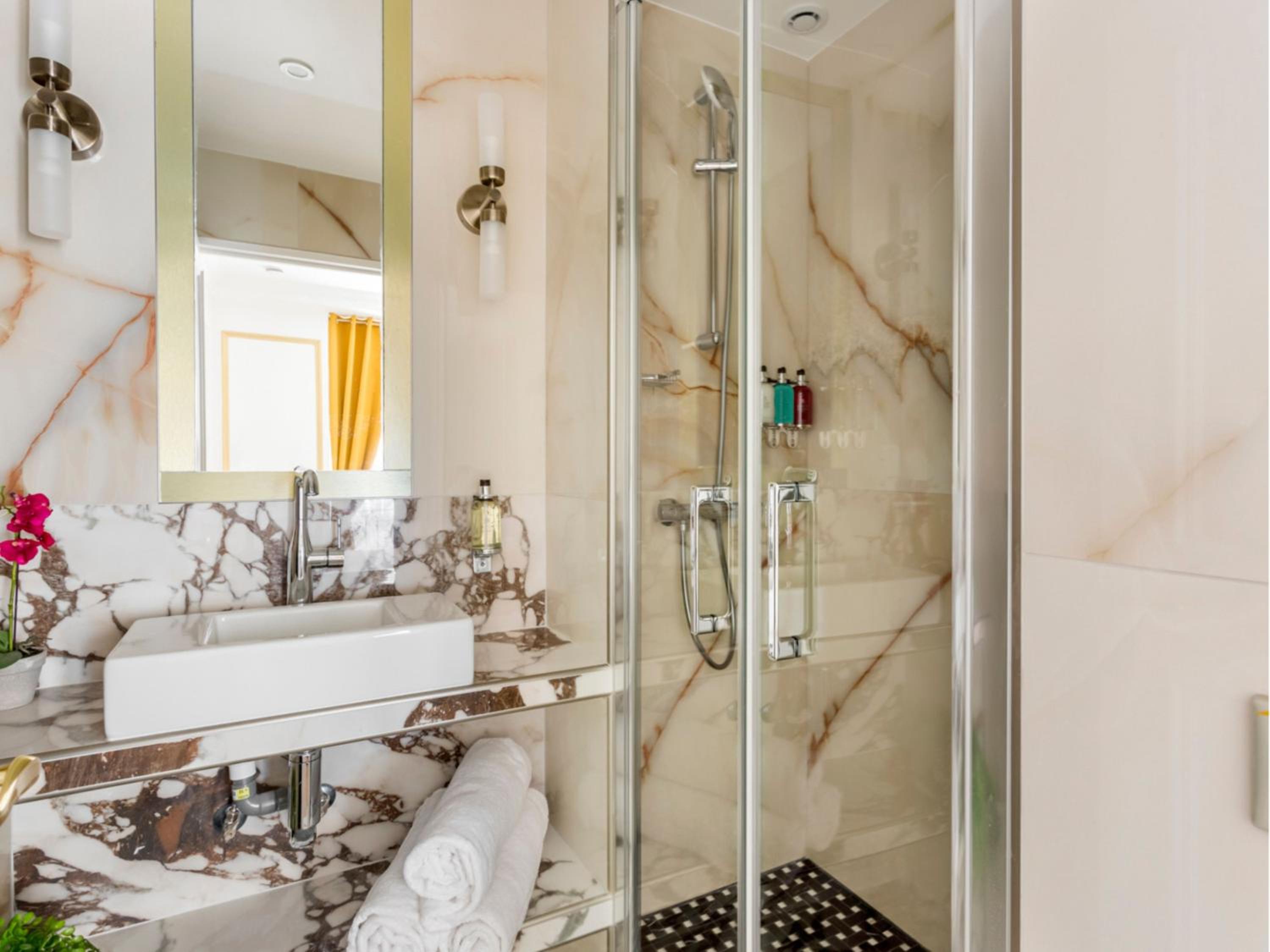 Merveil - Luxury Suite - Louvre - Aboukir VII