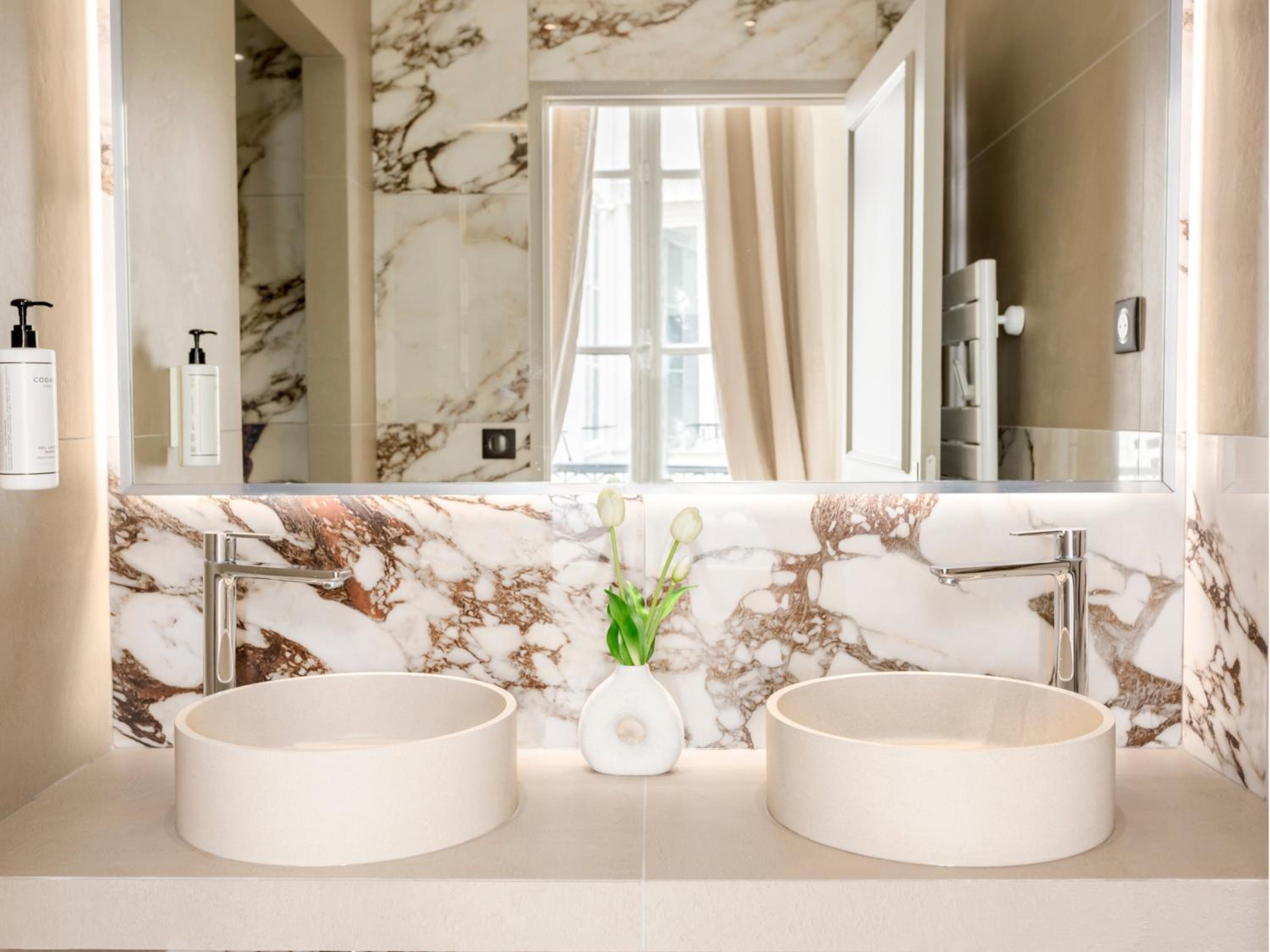 Merveil - Signature Suite - Marais - Montmartre