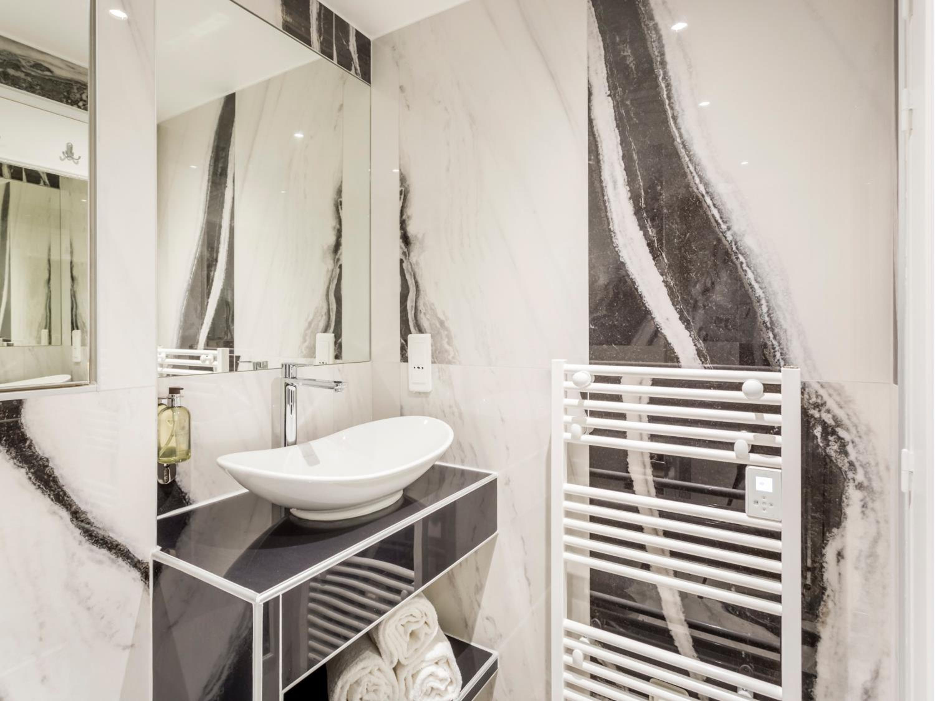 Merveil - Luxury Suite - Tour Eiffel - Fremicourt