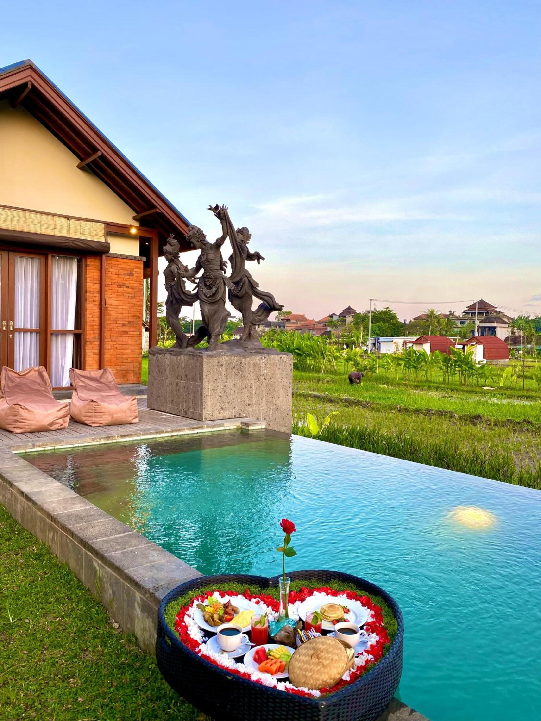 Artika Villa
