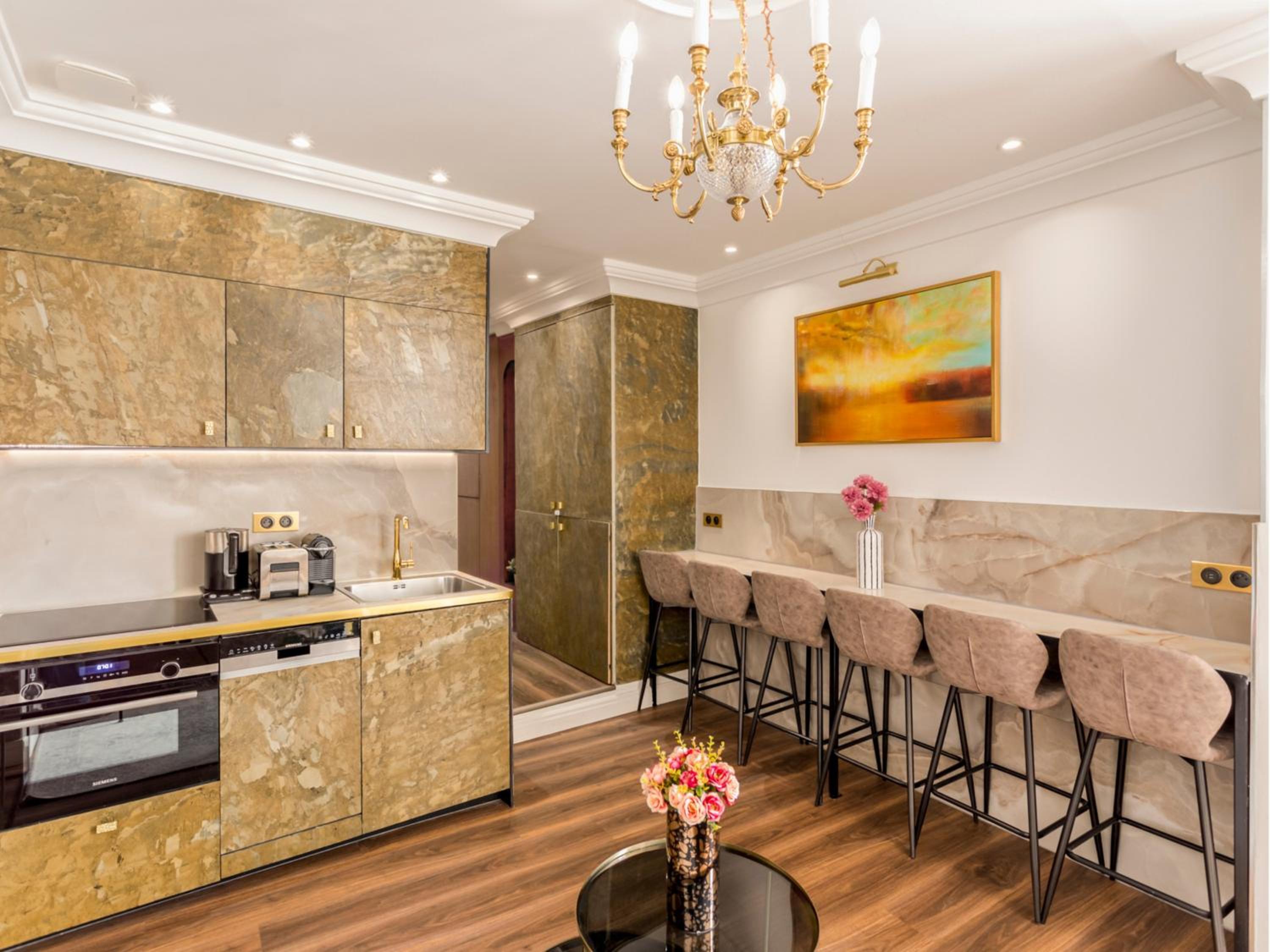 Merveil - Luxury Suite - Louvre - Rousseau