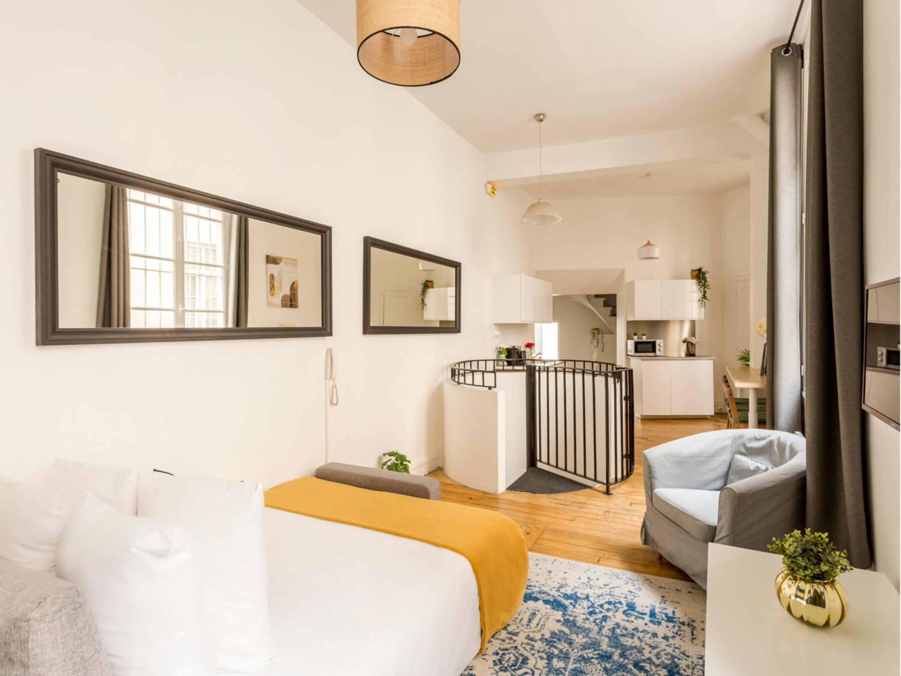 Merveil - Family Suite - Louvre - Clery