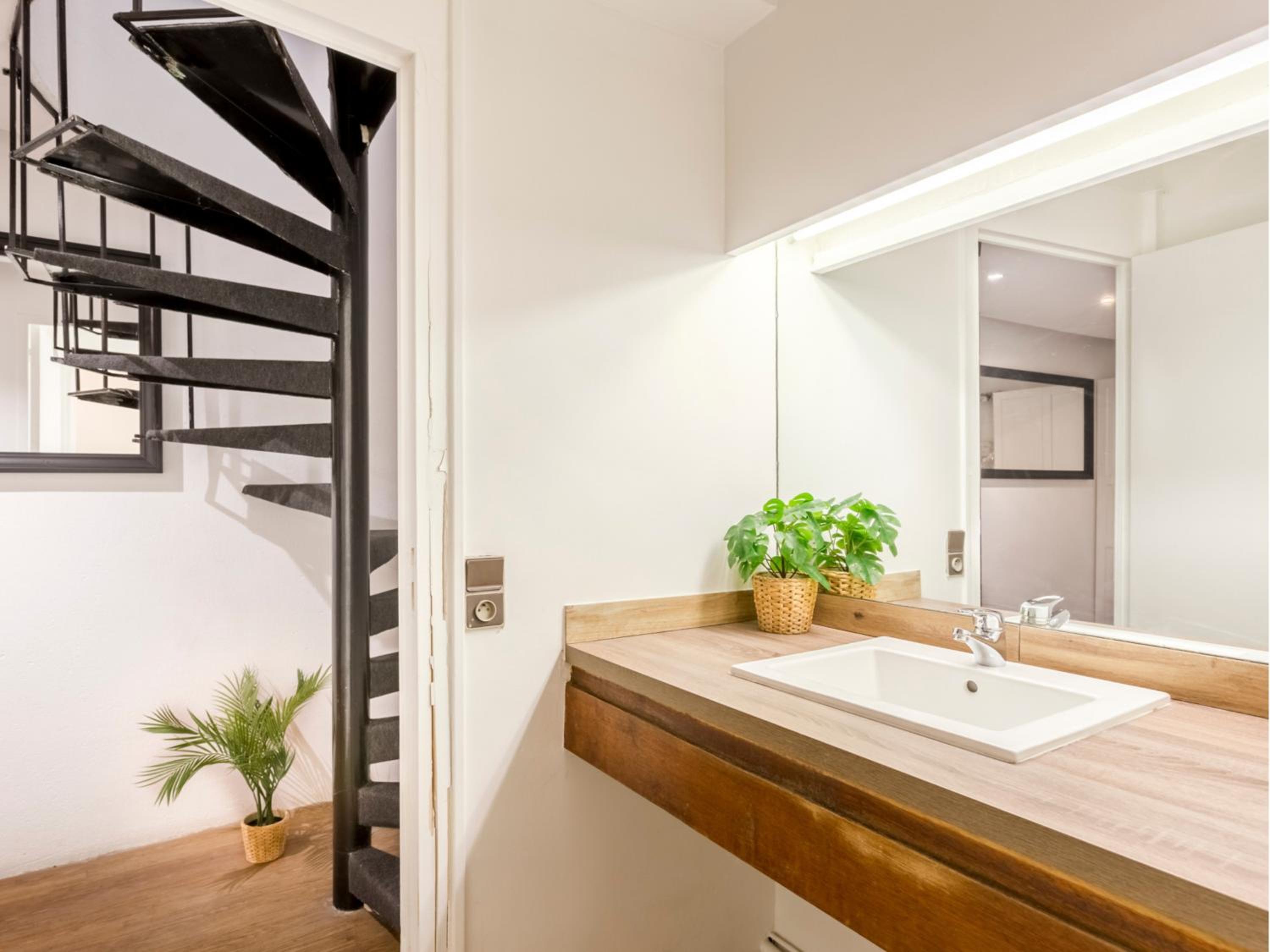 Merveil - Family Suite - Louvre - Clery