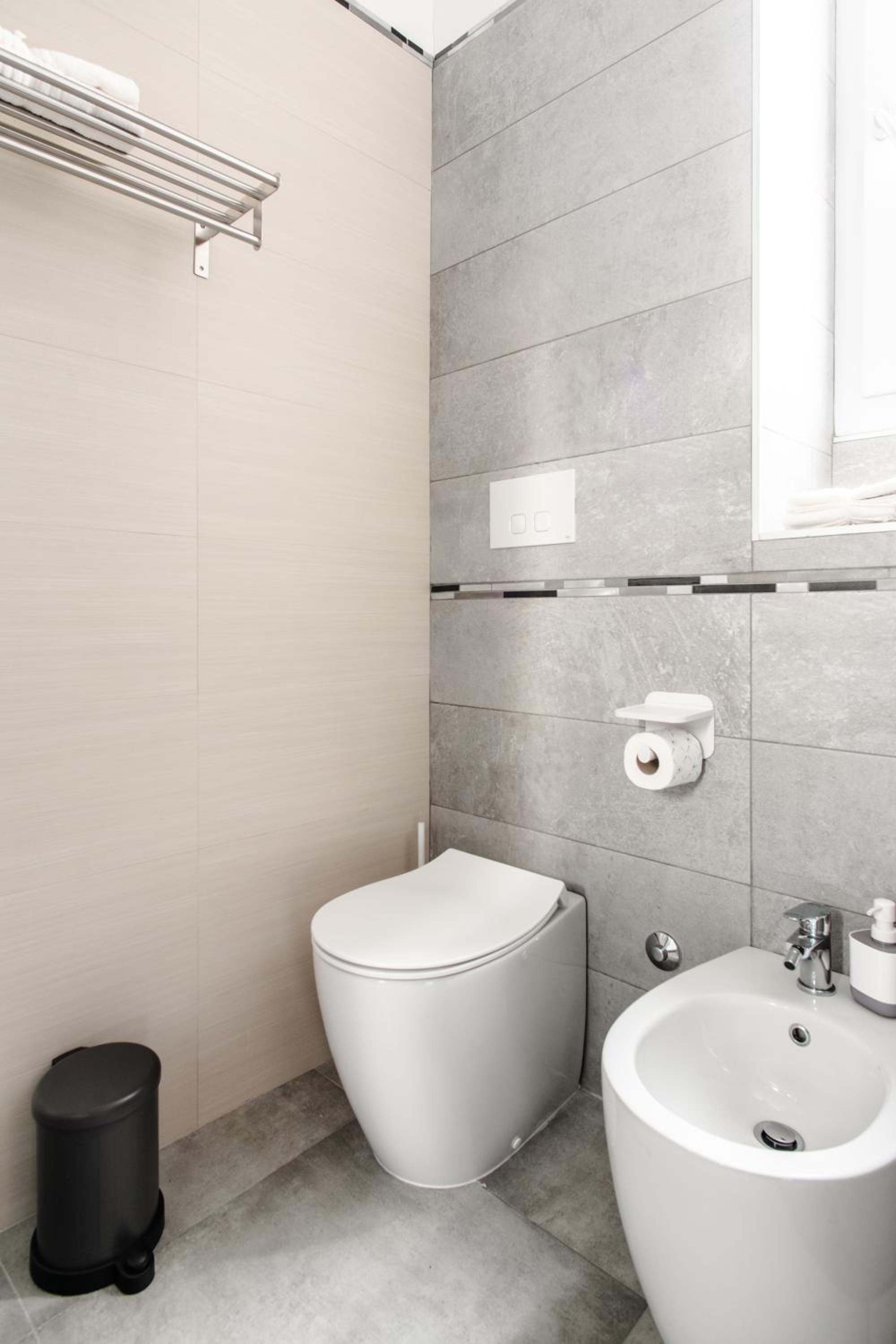 Materdei Rooms - Napoli Centro, Camere con cucina vicino Metro e colazione inclusa