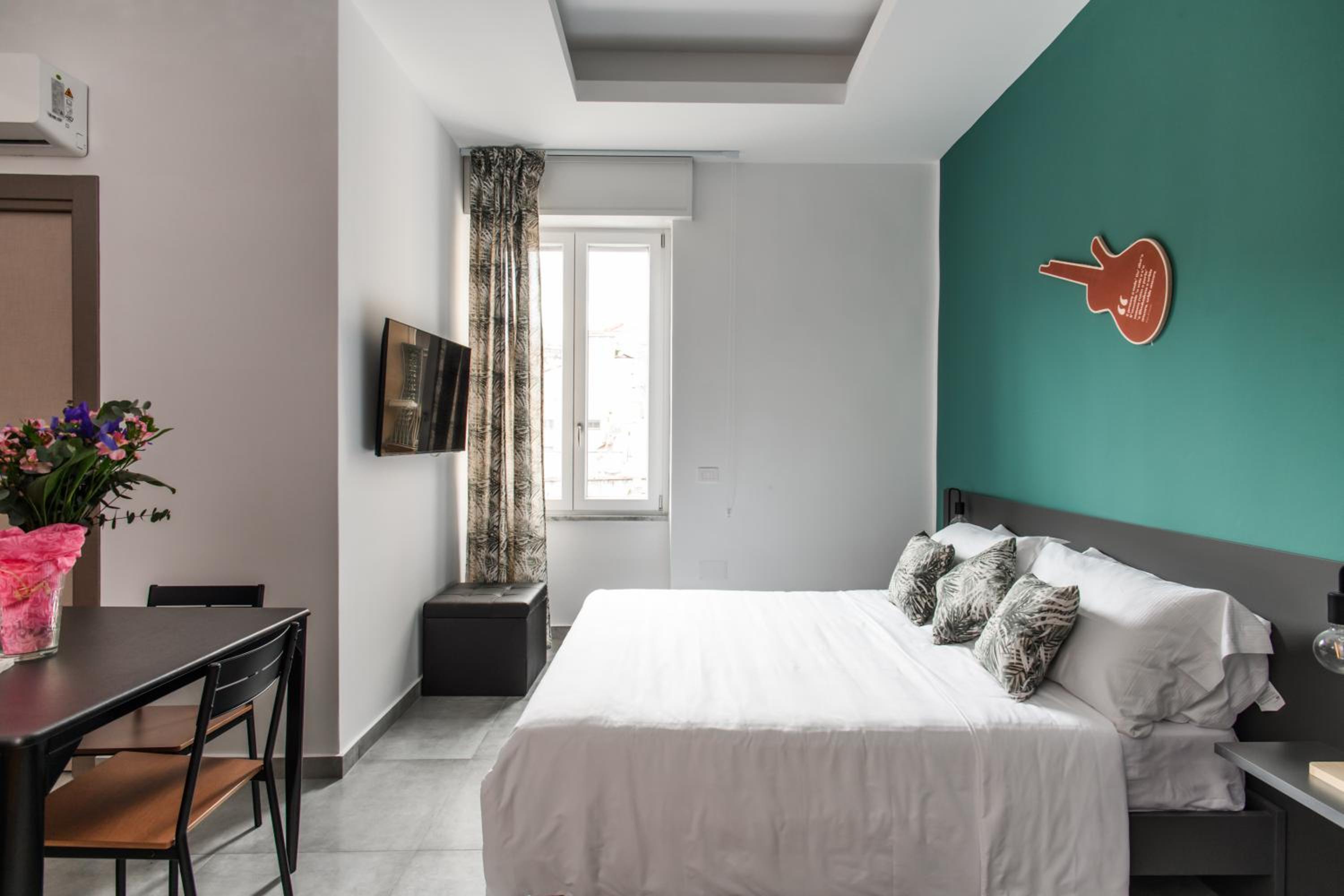Materdei Rooms - Napoli Centro, Camere con cucina vicino Metro e colazione inclusa