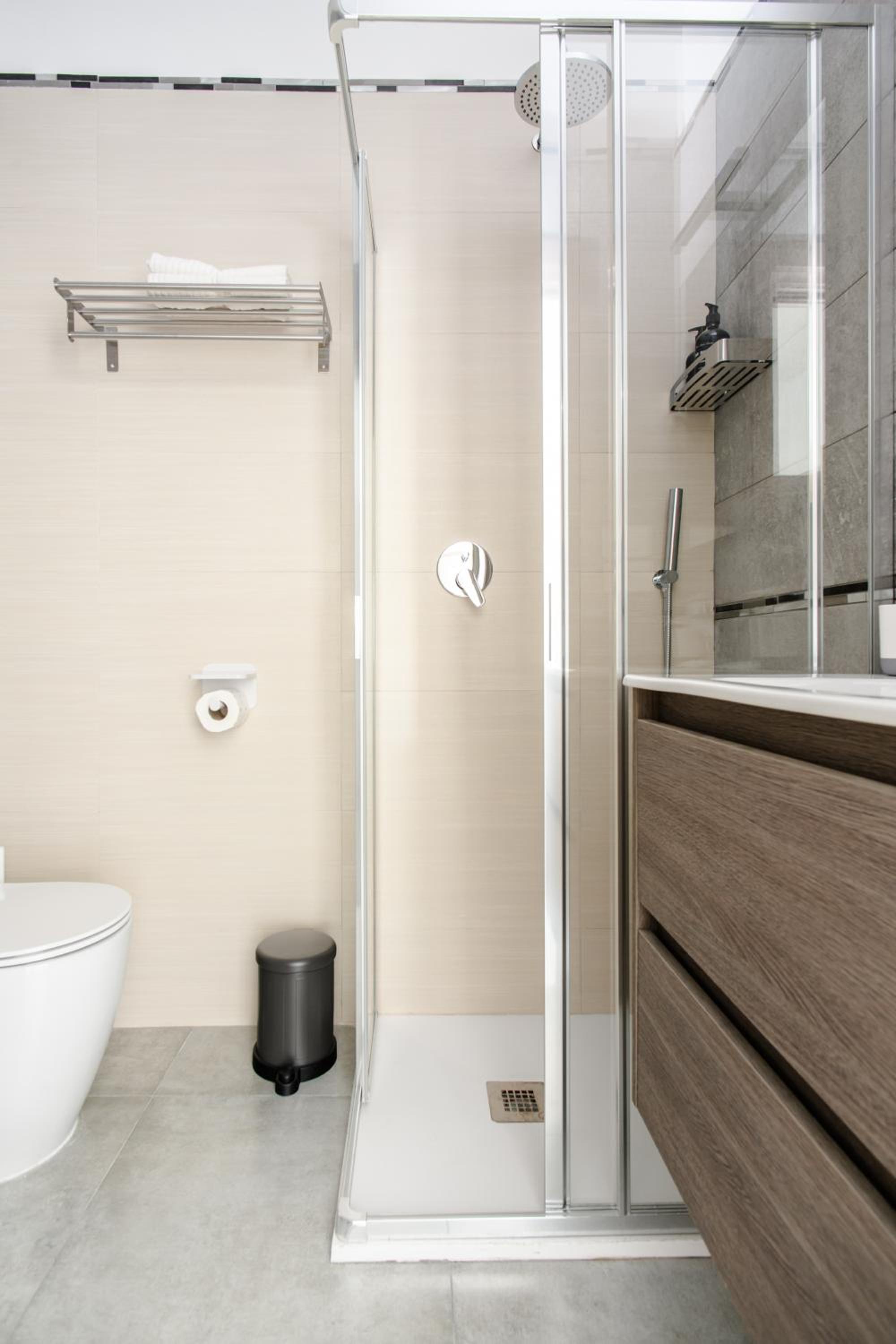 Materdei Rooms - Napoli Centro, Camere con cucina vicino Metro e colazione inclusa