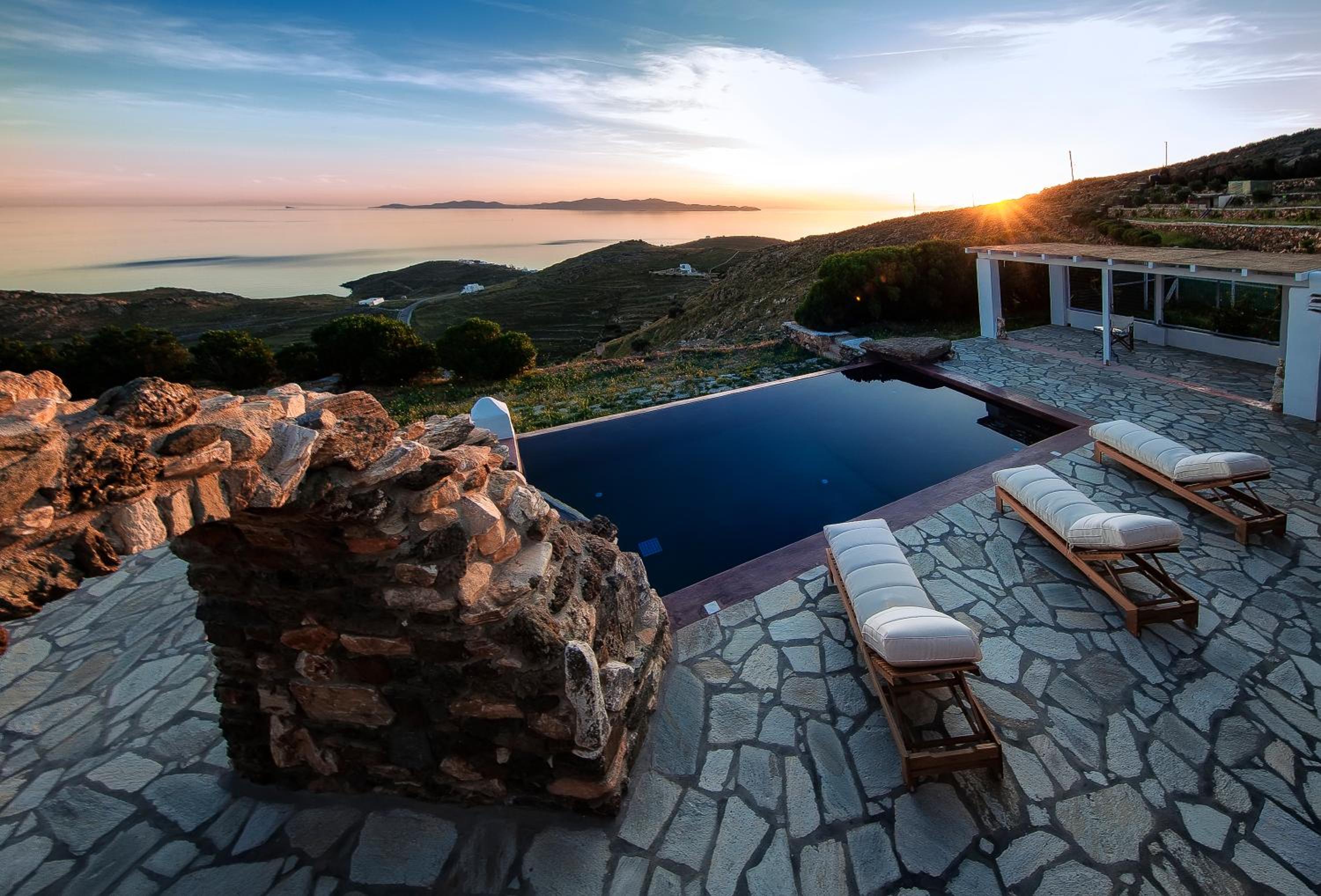 Castria studios view 5