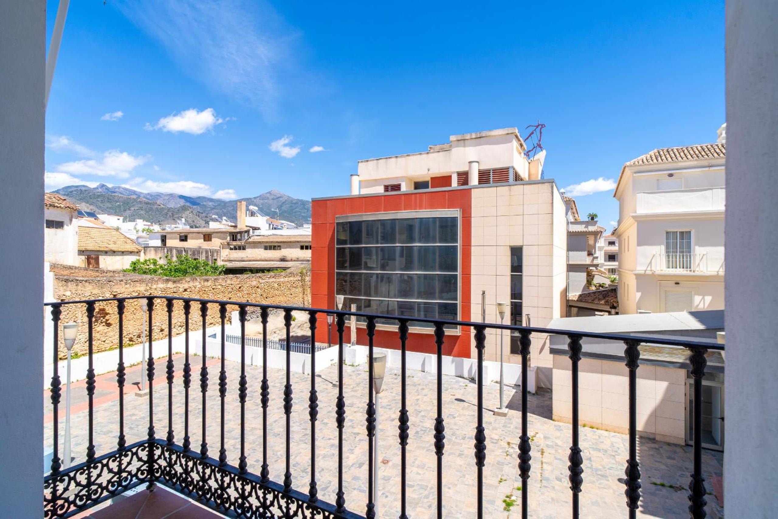 Granada 46 Centro by Casasol