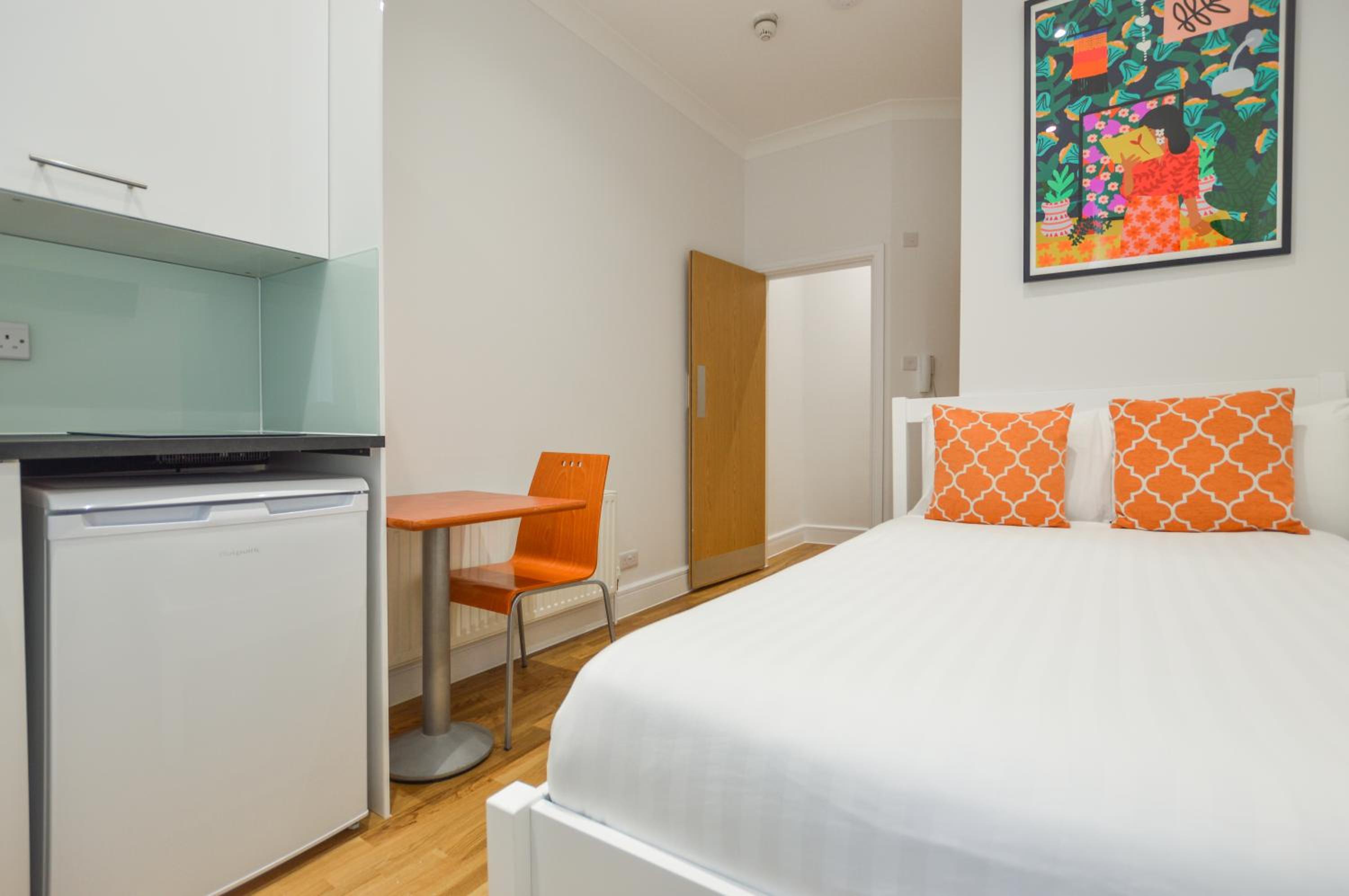 Westbourne Crescent Serviced Apartments