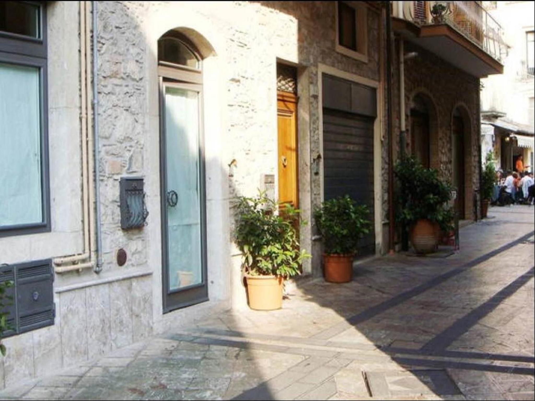 Le Naumachie n3 ,Casa Alessia Centro Storico view 5