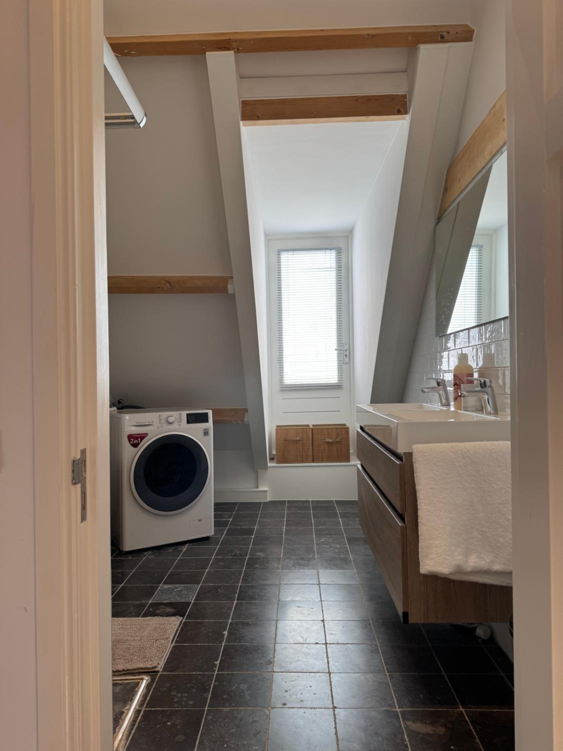 Barbera Guesthouse Hotel Apartments - Experience local life in the Old Centre