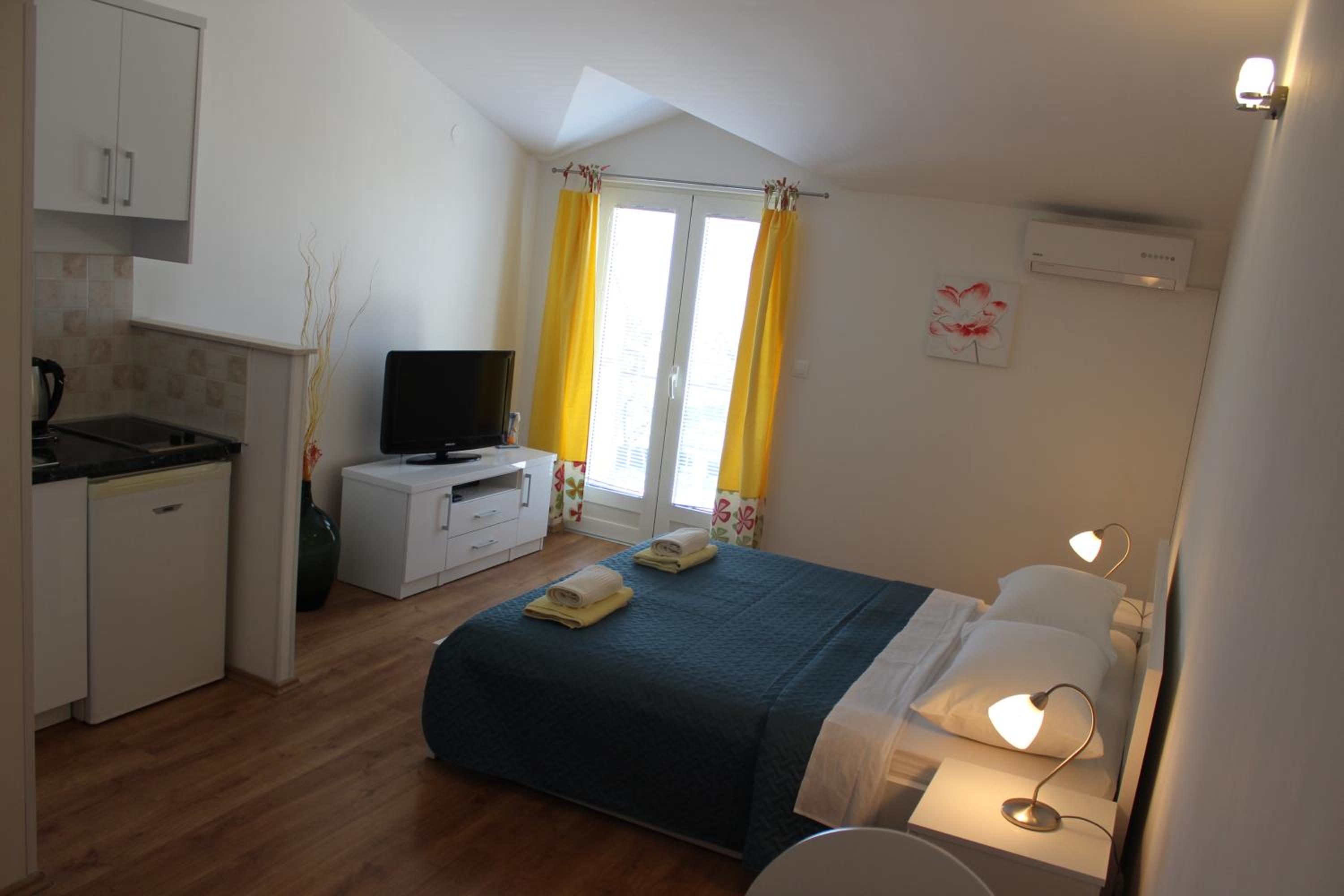 Photo 44