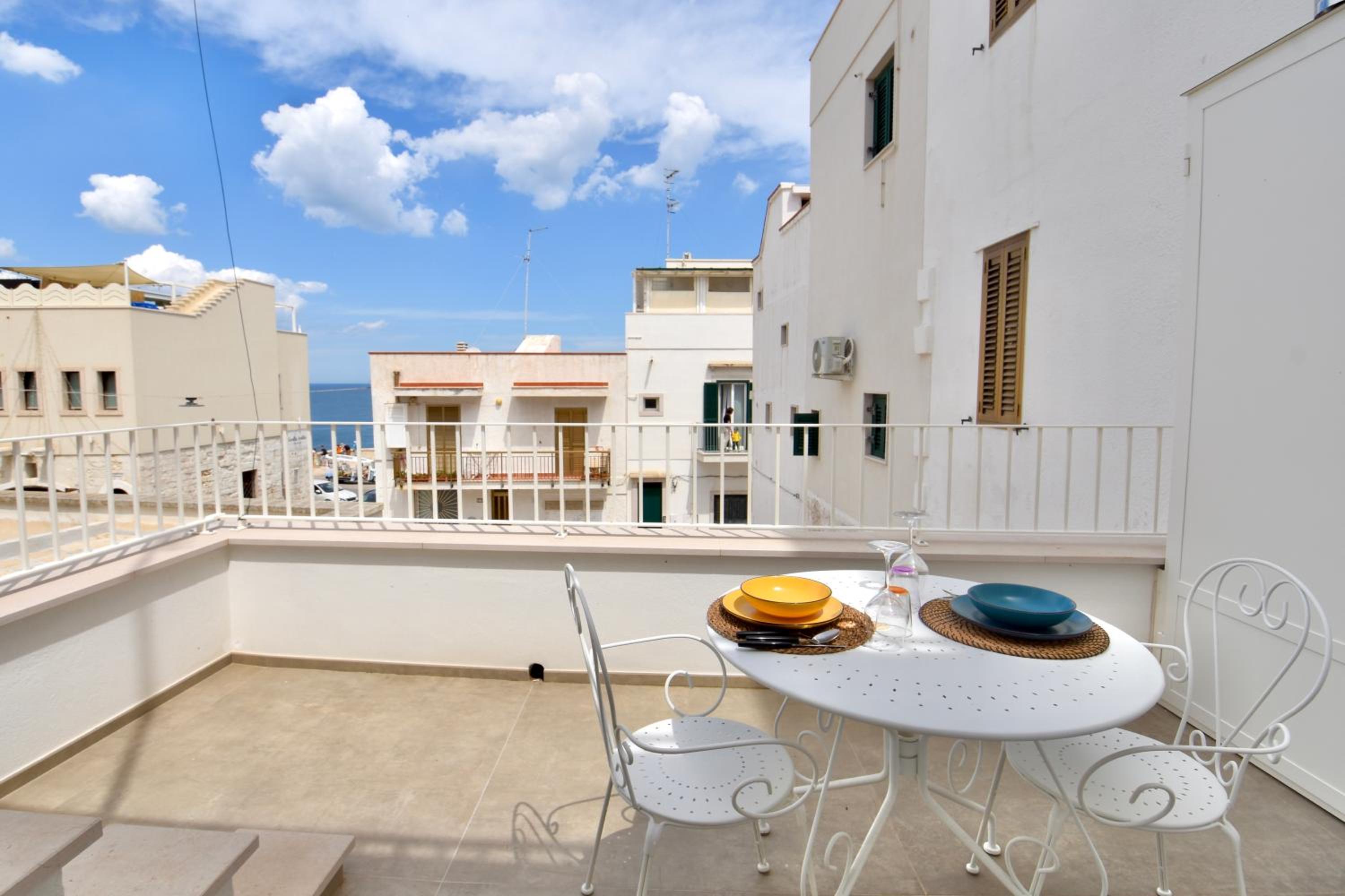 Bianca Suite & Room - Housea