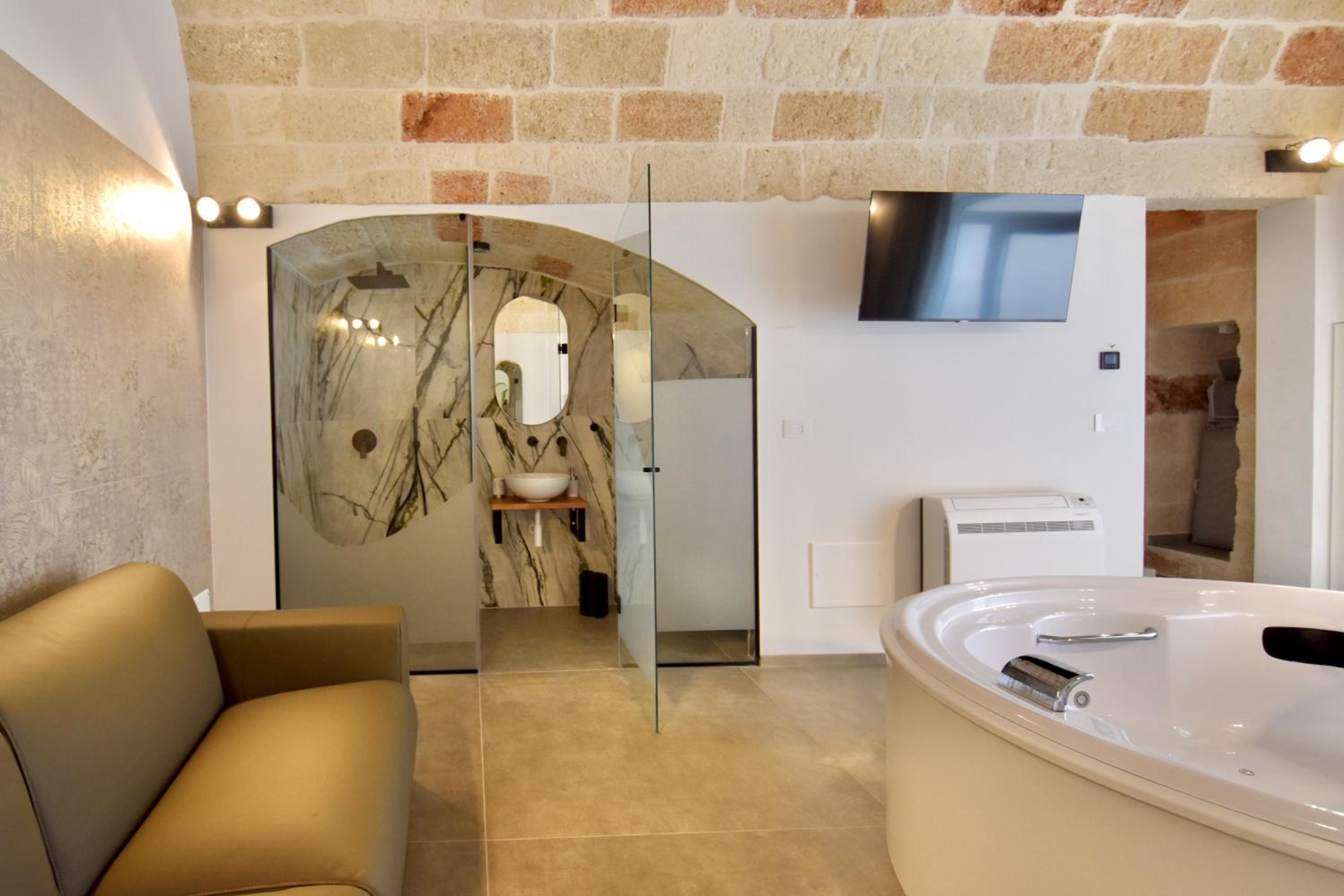 Bianca Suite & Room - Housea