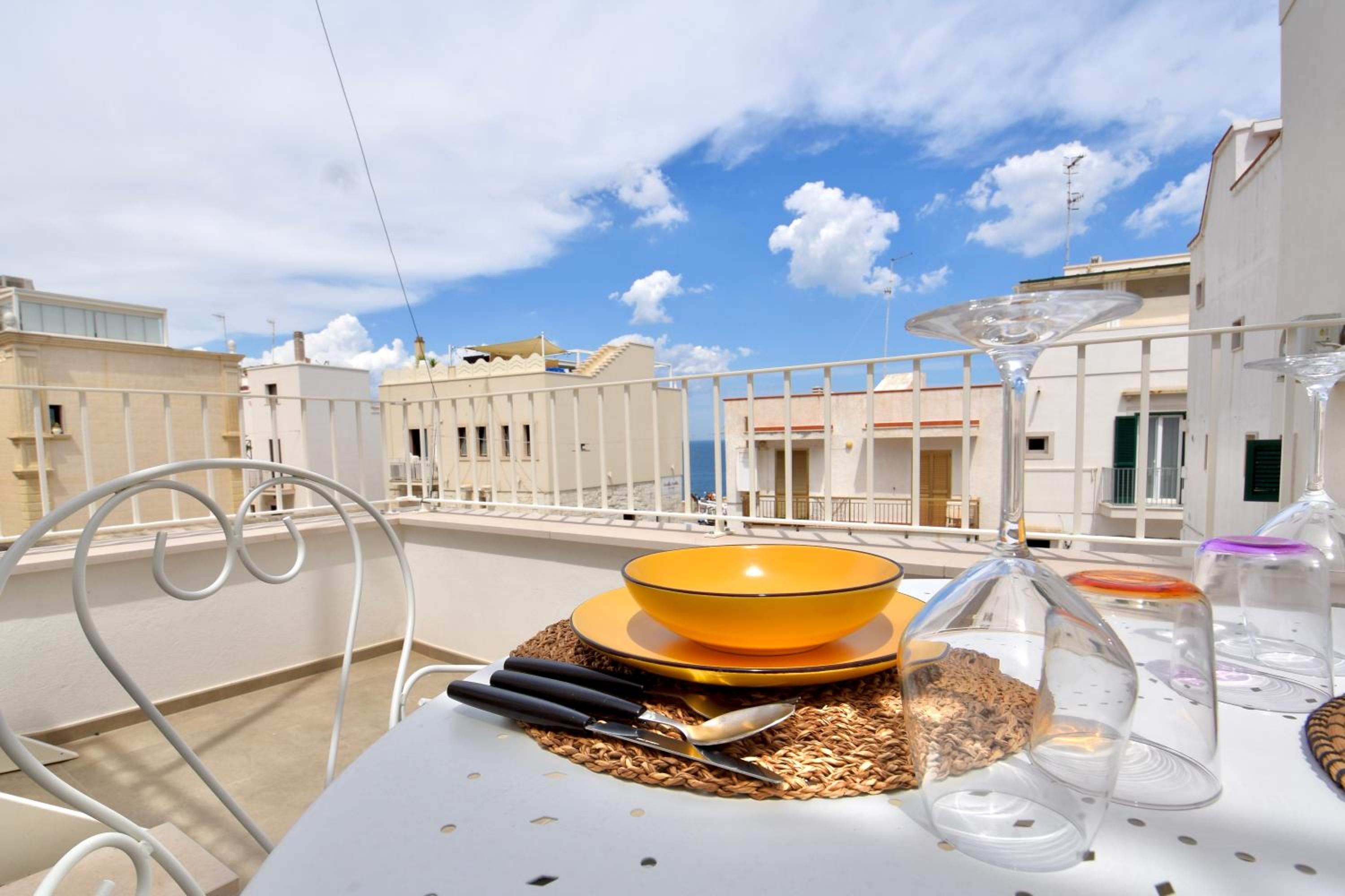 Bianca Suite & Room - Housea