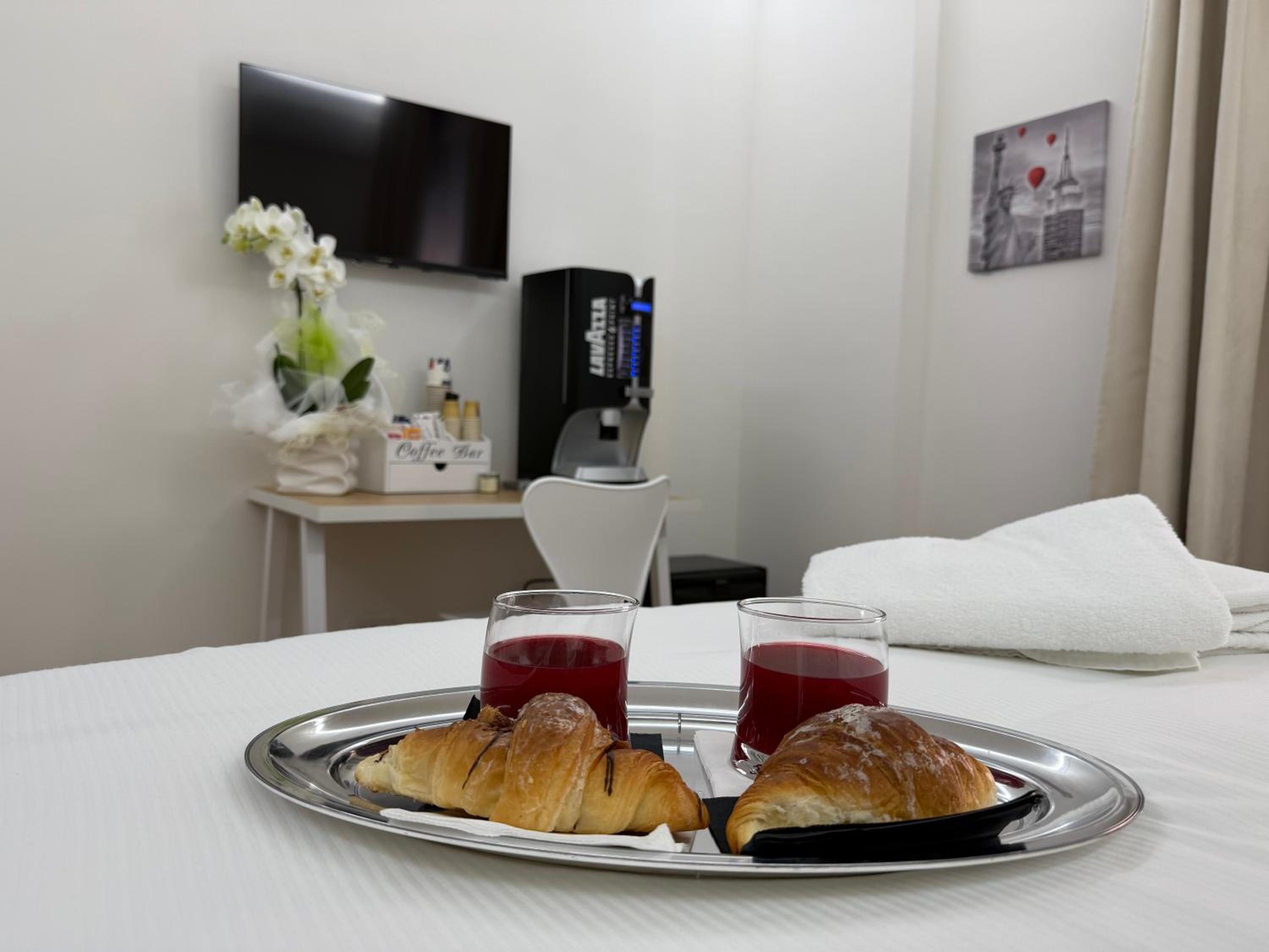 Emy Suites