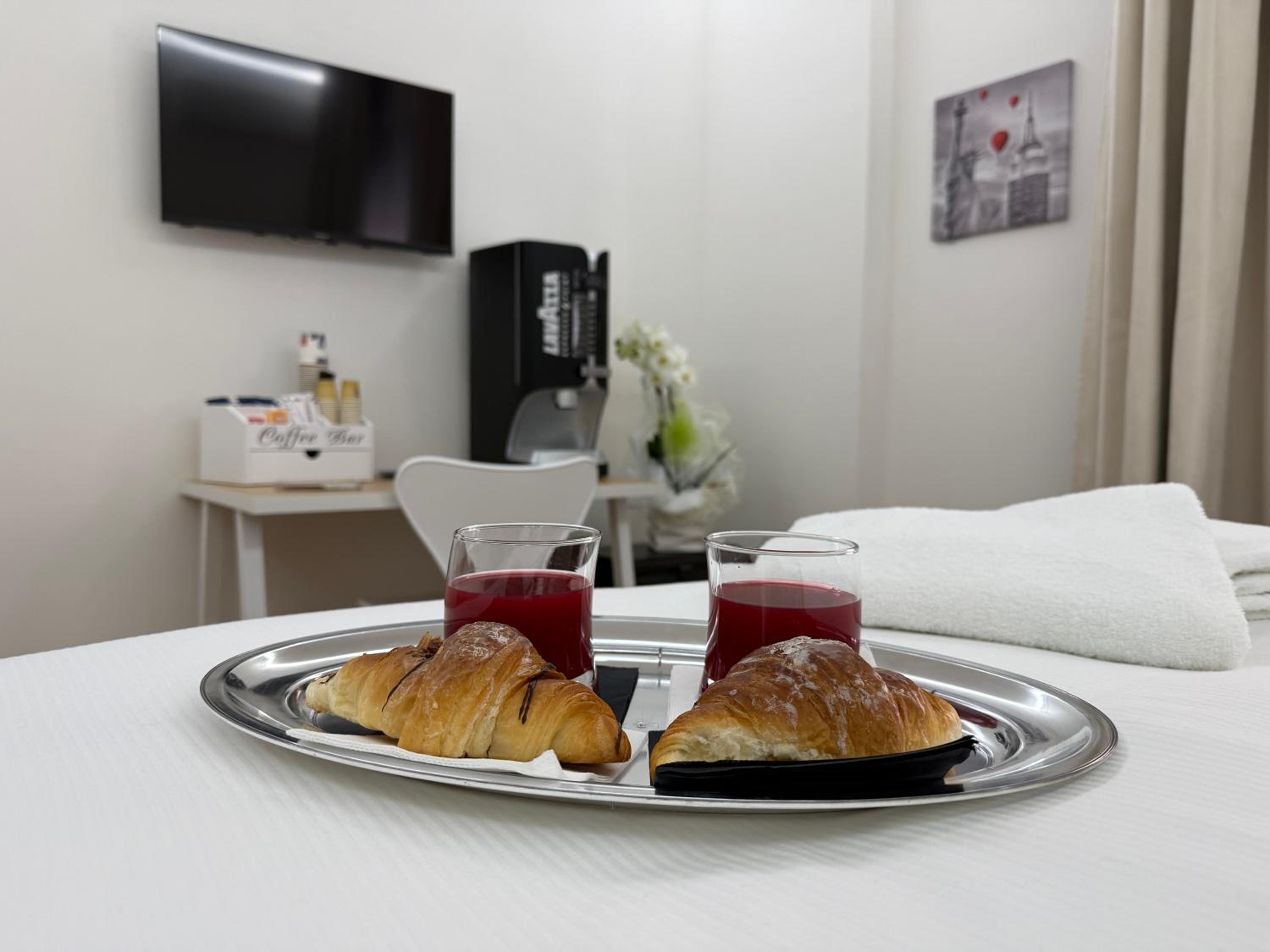 Emy Suites