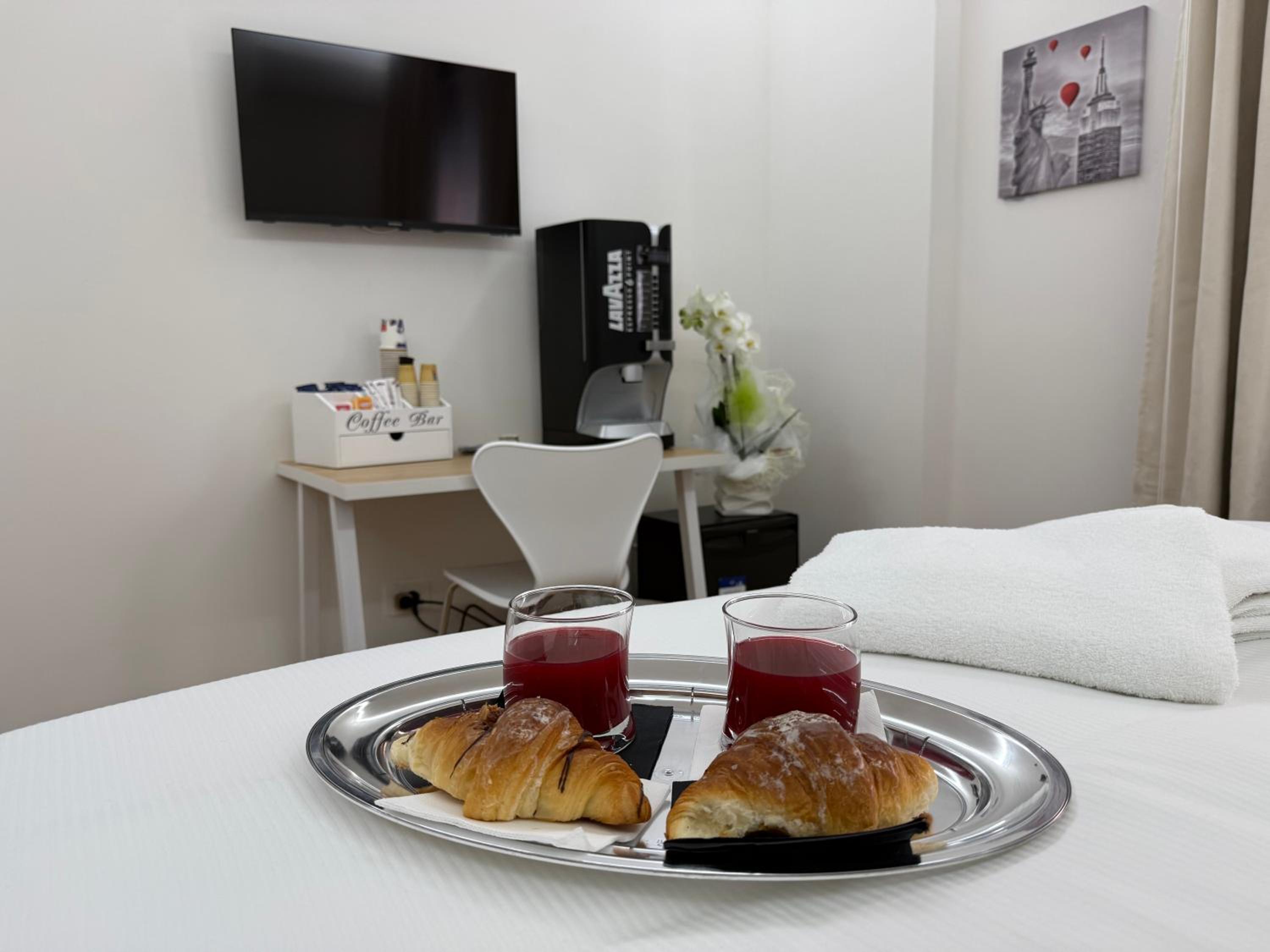 Emy Suites