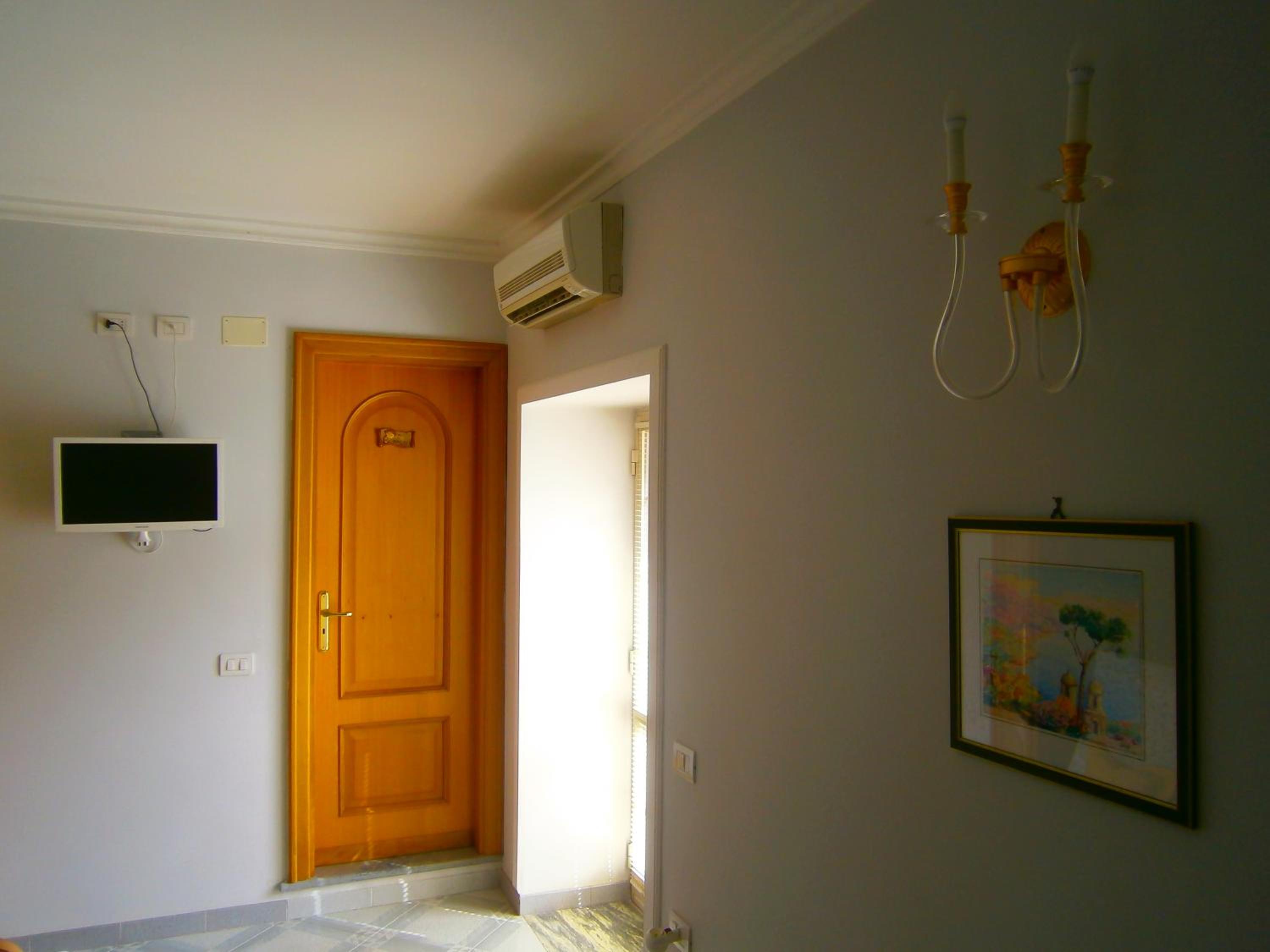 Photo 37