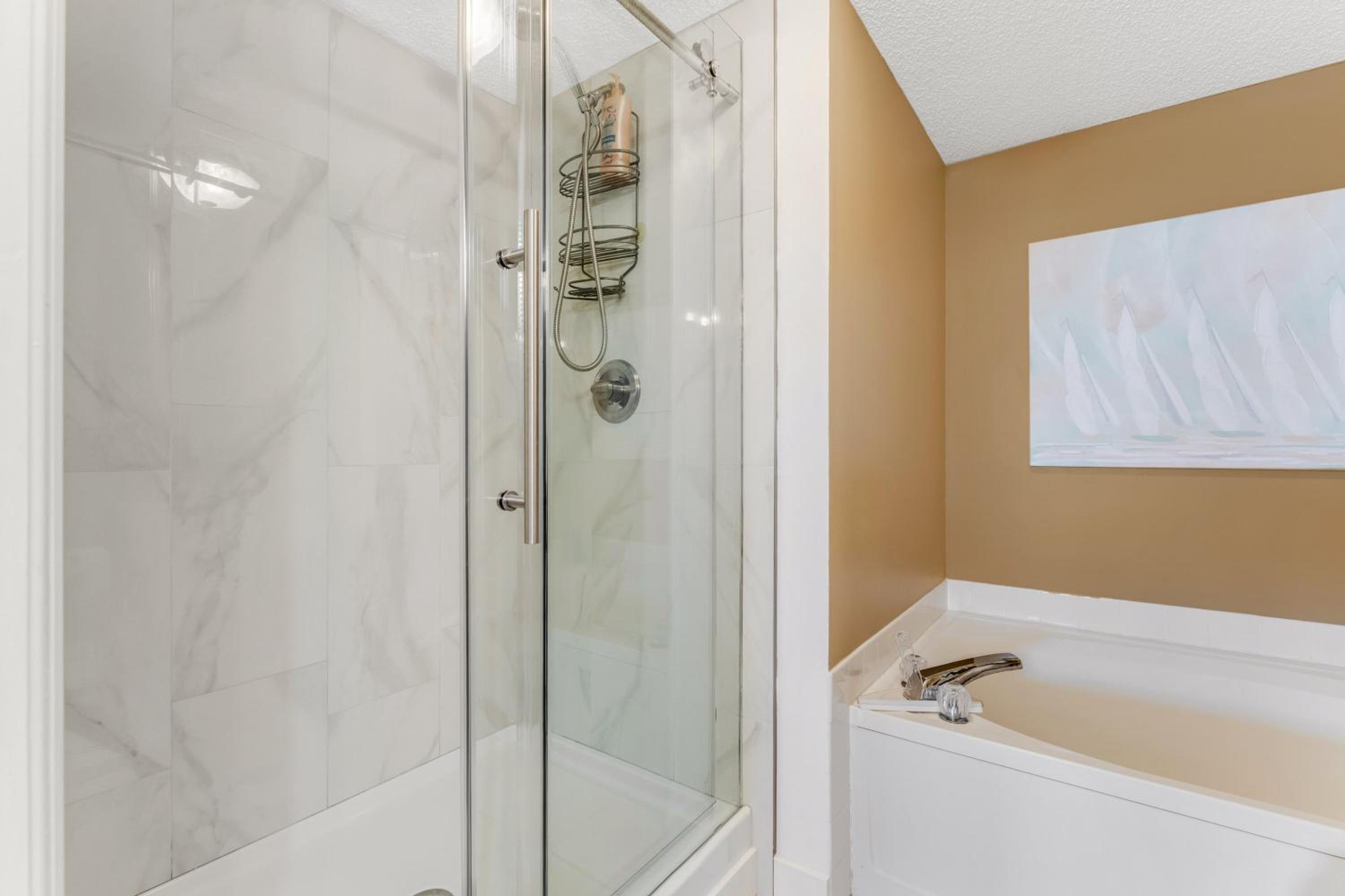 Direct oceanfront corner condo with spacious balcony and heated beachfront pool