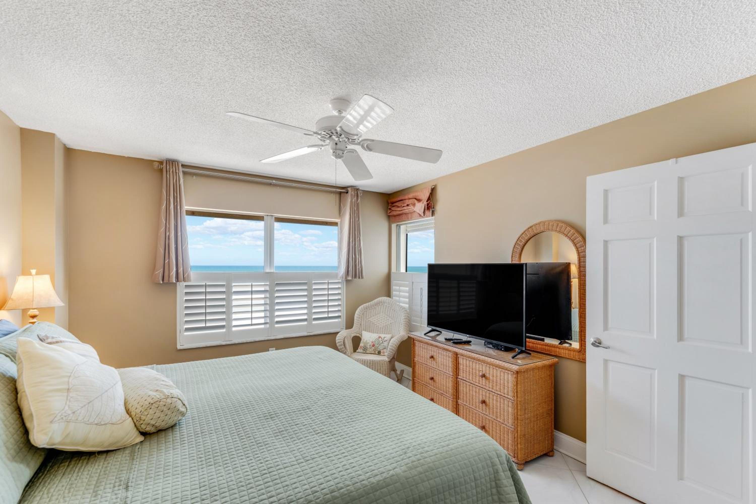 Direct oceanfront corner condo with spacious balcony and heated beachfront pool