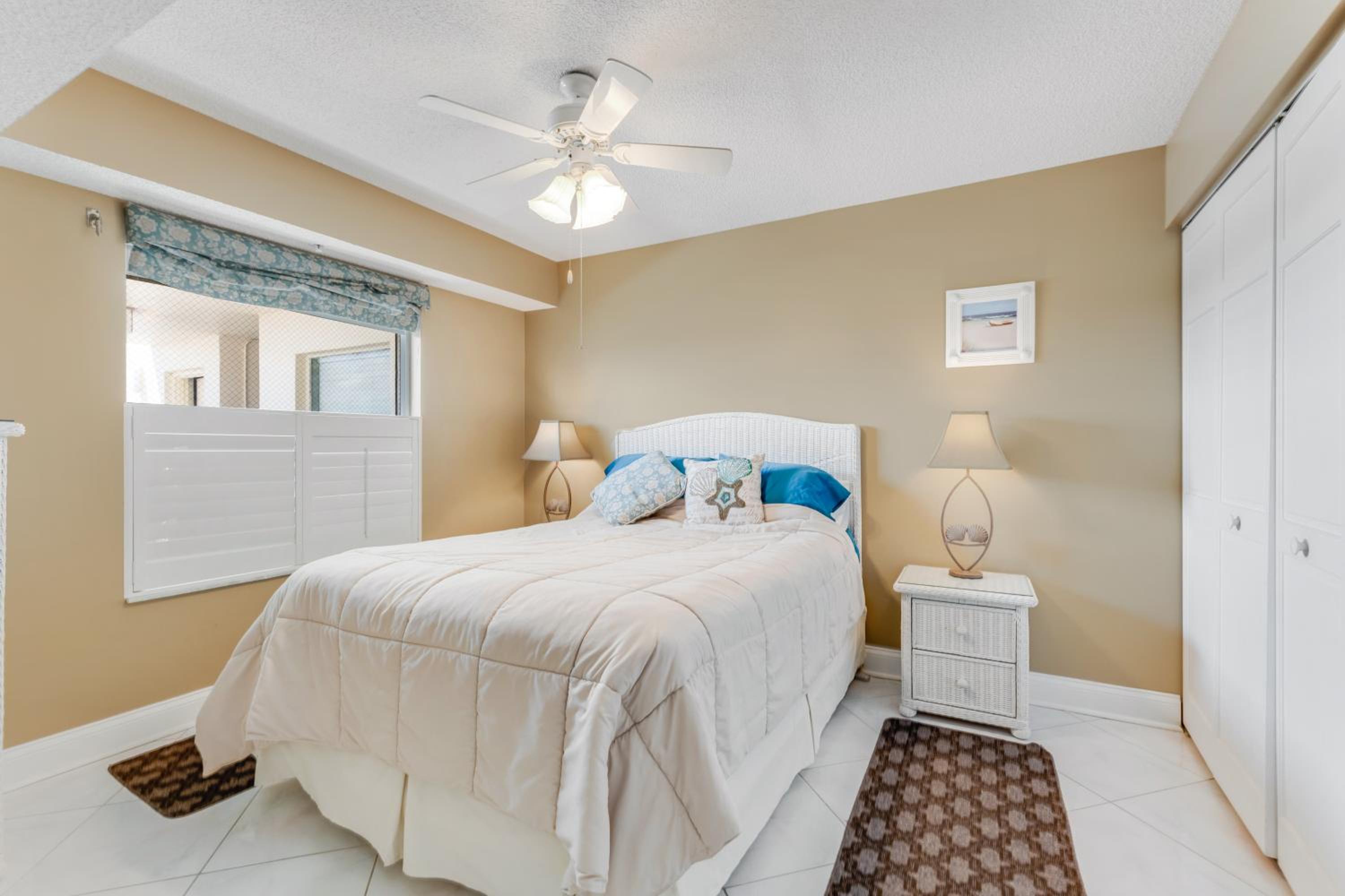 Direct oceanfront corner condo with spacious balcony and heated beachfront pool