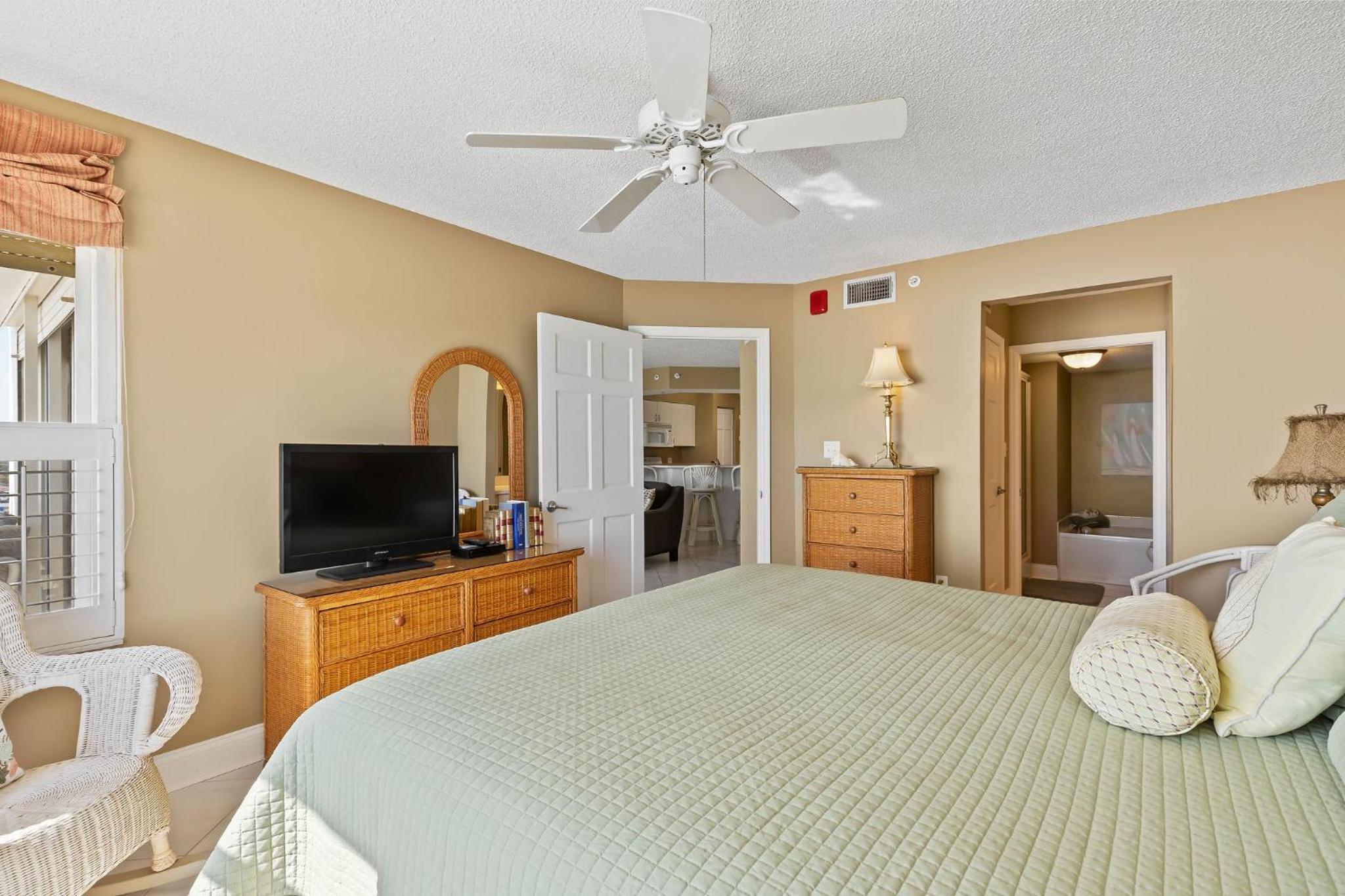 Direct oceanfront corner condo with spacious balcony and heated beachfront pool