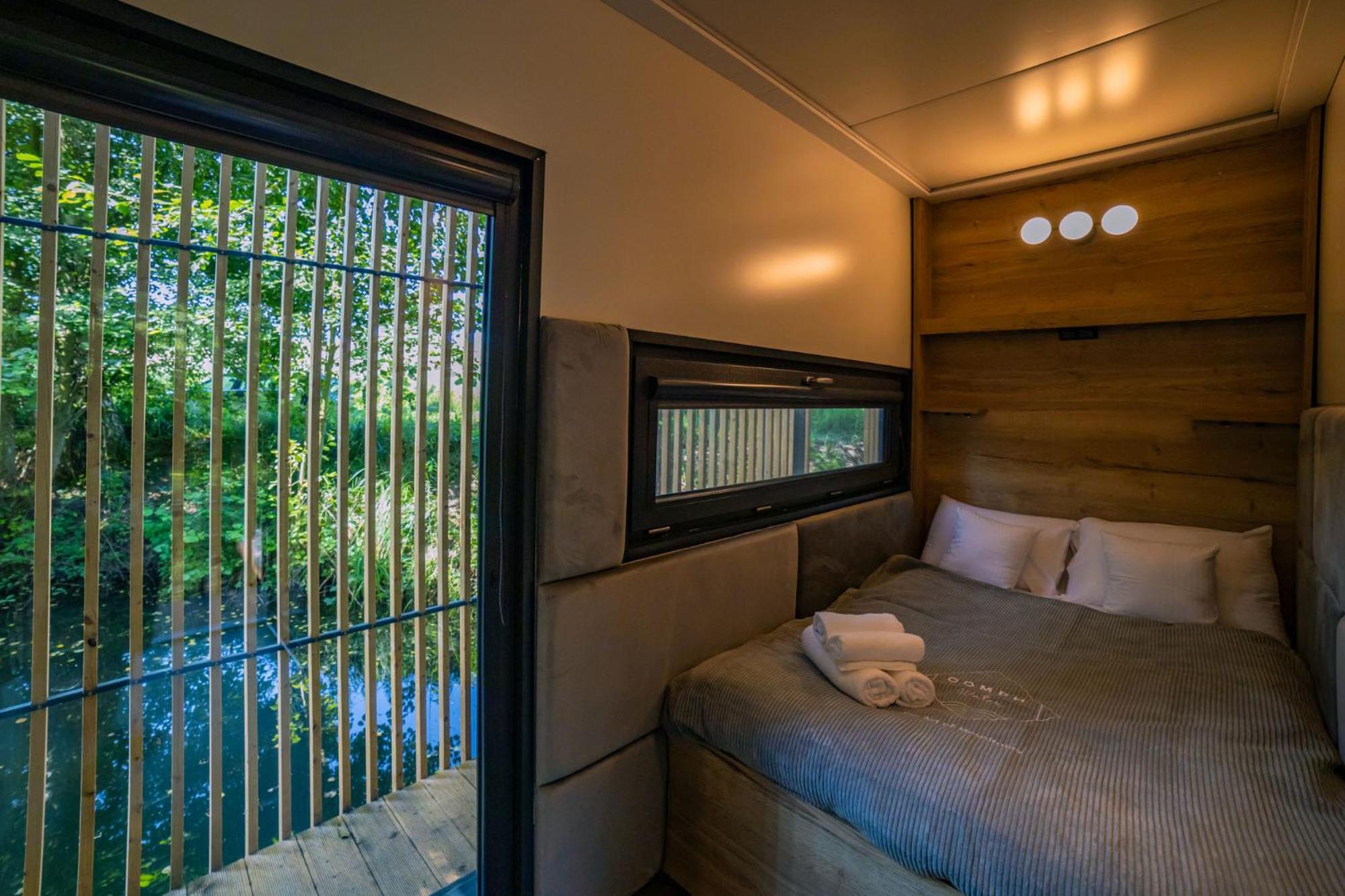 Water Hideout - Floating Luxury in Pure Wilderness