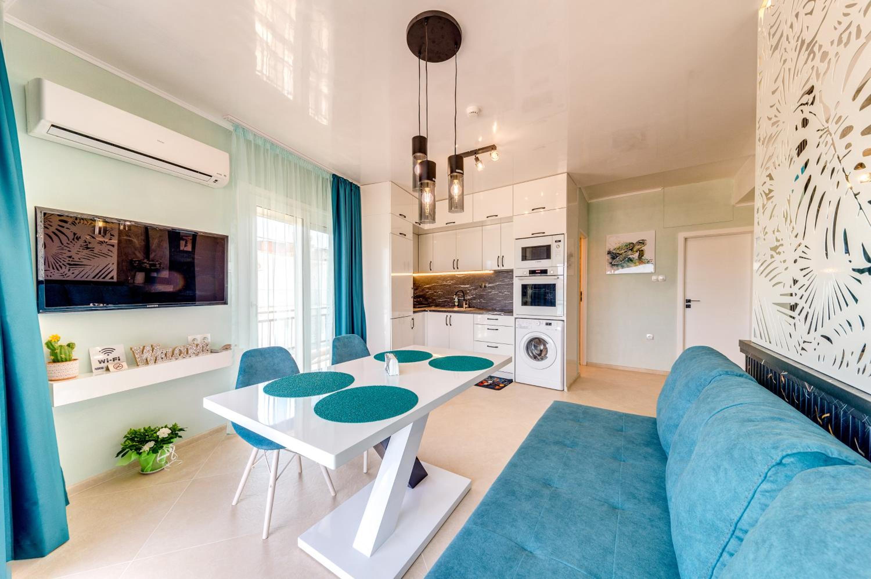 Upper Deck Apt.