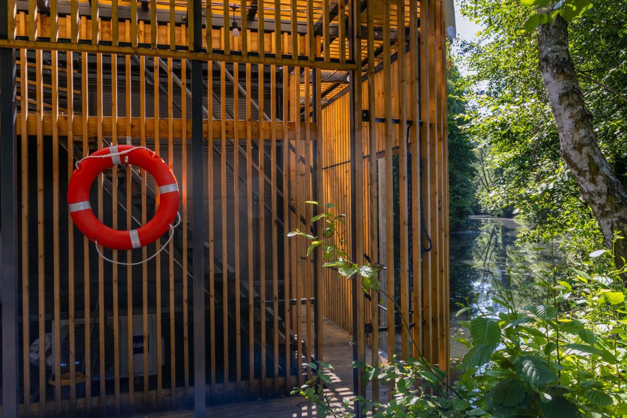 Water Hideout - Floating Luxury in Pure Wilderness