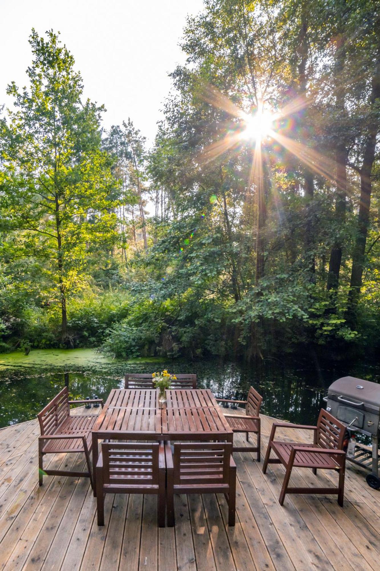 Water Hideout - Floating Luxury in Pure Wilderness
